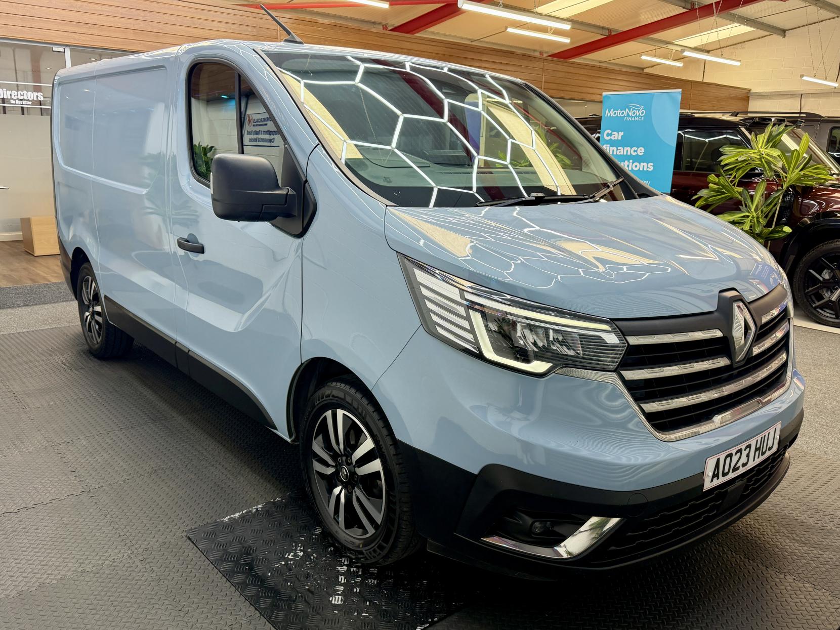 2023 Renault Trafic 2.0 dCi Blue SL28 Sport+ Panel Van 5dr Diesel Manual L1 H1 Euro 6 (s/s) (150 ps) - Thumbnail 7