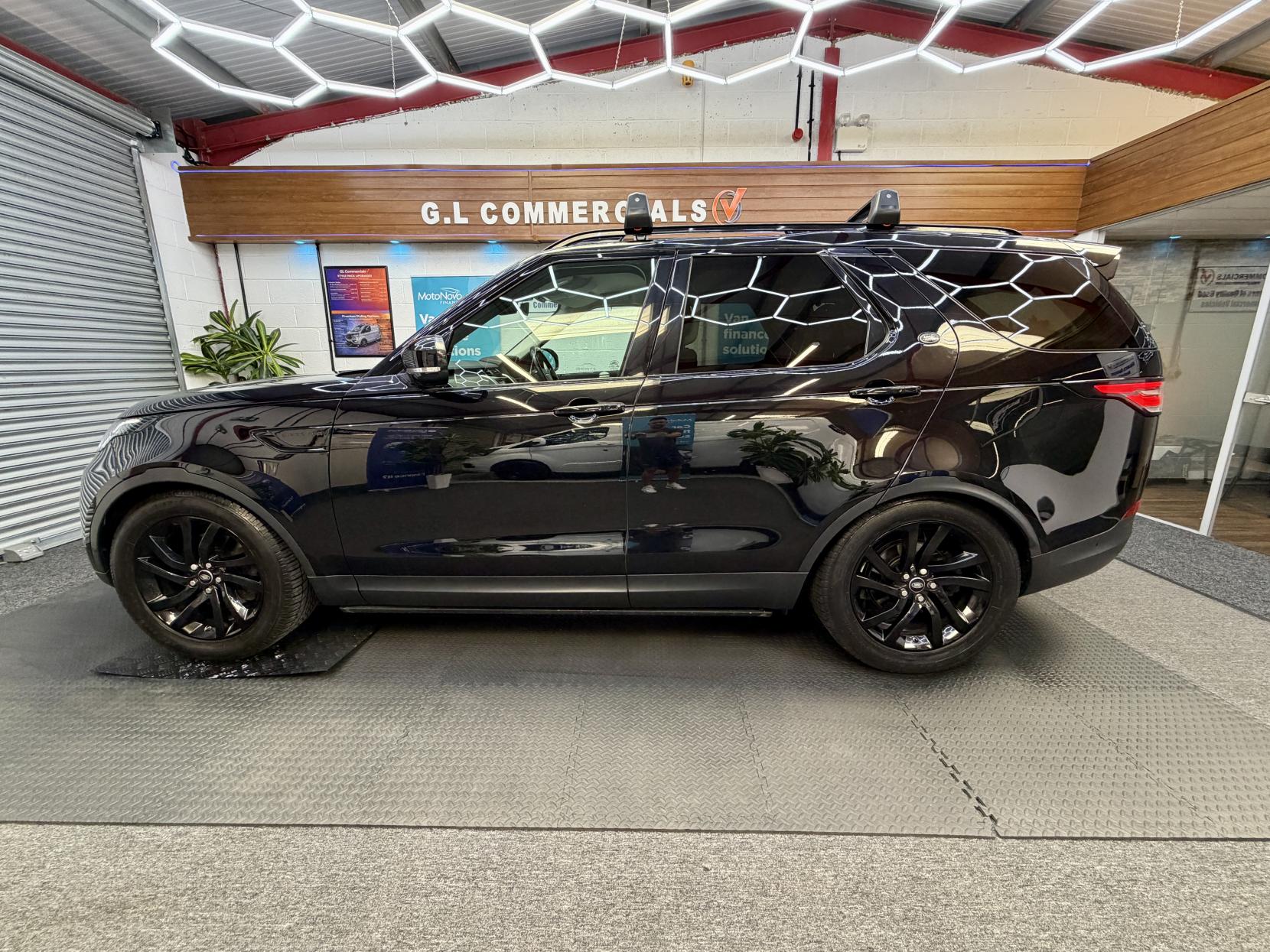 2018 Land Rover Discovery 2.0 SD4 HSE SUV 5dr Diesel Auto 4WD Euro 6 (s/s) (240 ps) - Thumbnail 2