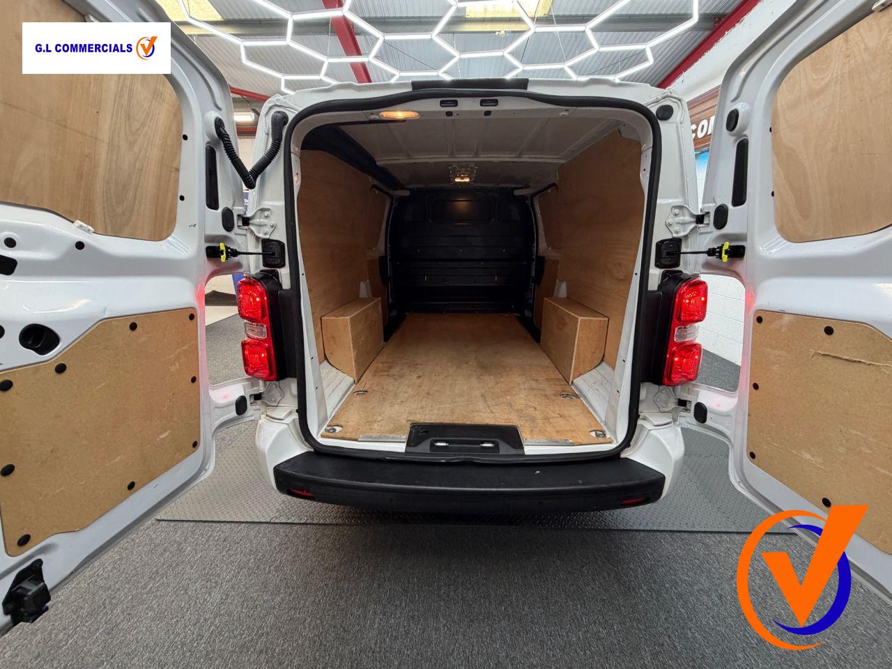 Vauxhall Vivaro 1.5 Turbo D 2900 Pro Panel Van 6dr Diesel Manual L2 H1 Euro 6 (s/s) (100 ps)