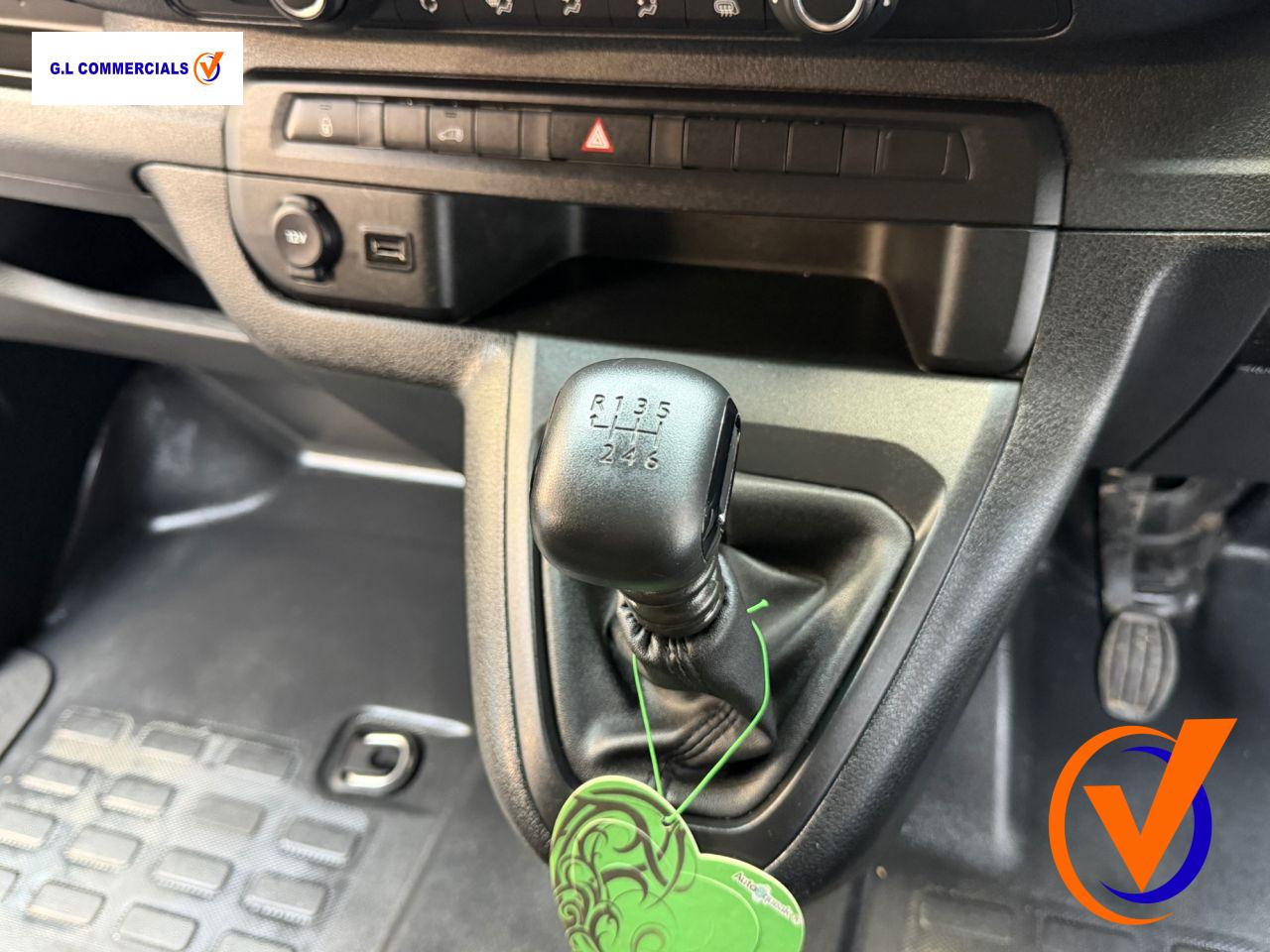 Vauxhall Vivaro 1.5 Turbo D 2900 Pro Panel Van 6dr Diesel Manual L2 H1 Euro 6 (s/s) (100 ps)