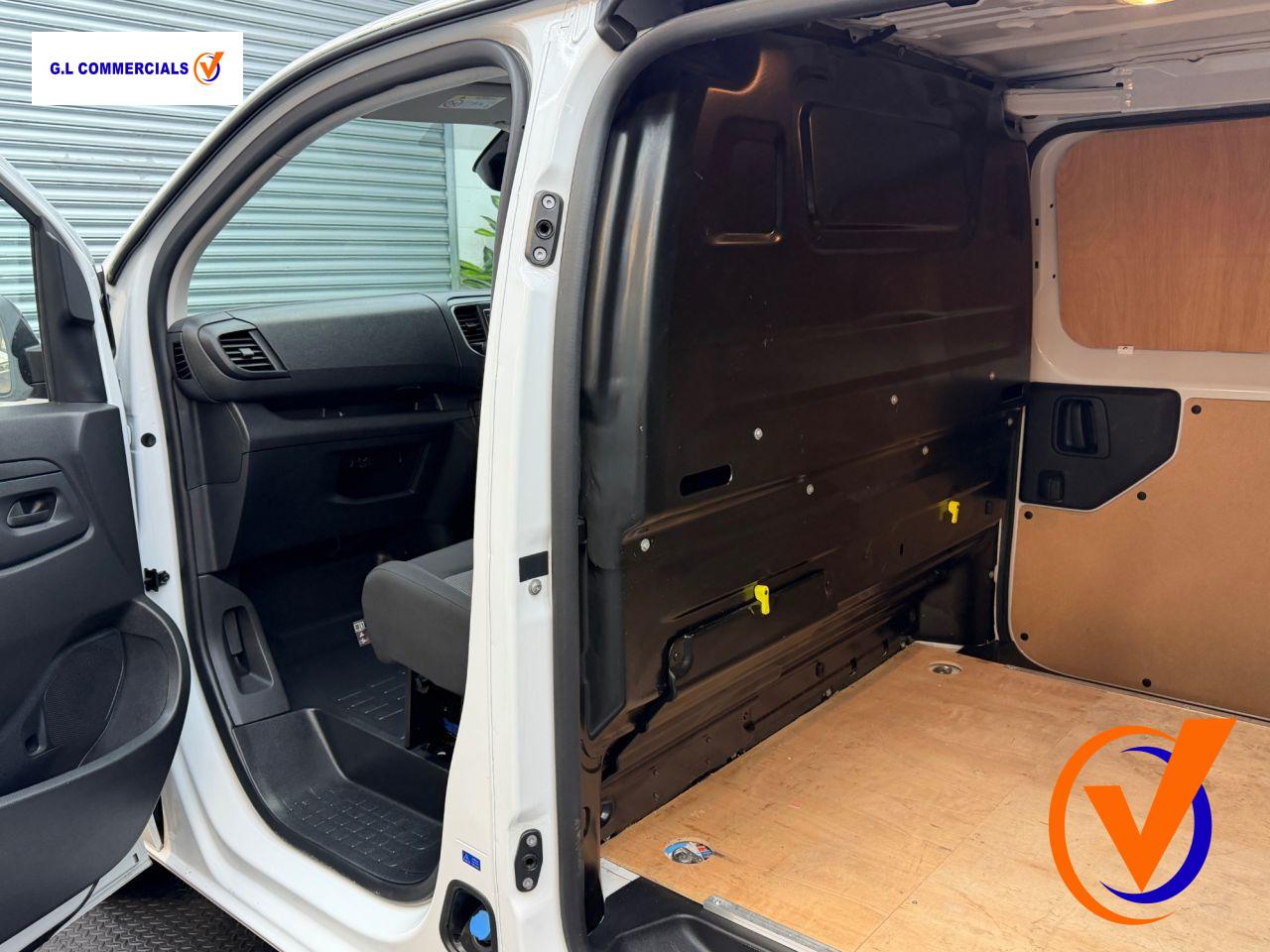 Vauxhall Vivaro 1.5 Turbo D 2900 Pro Panel Van 6dr Diesel Manual L2 H1 Euro 6 (s/s) (100 ps)