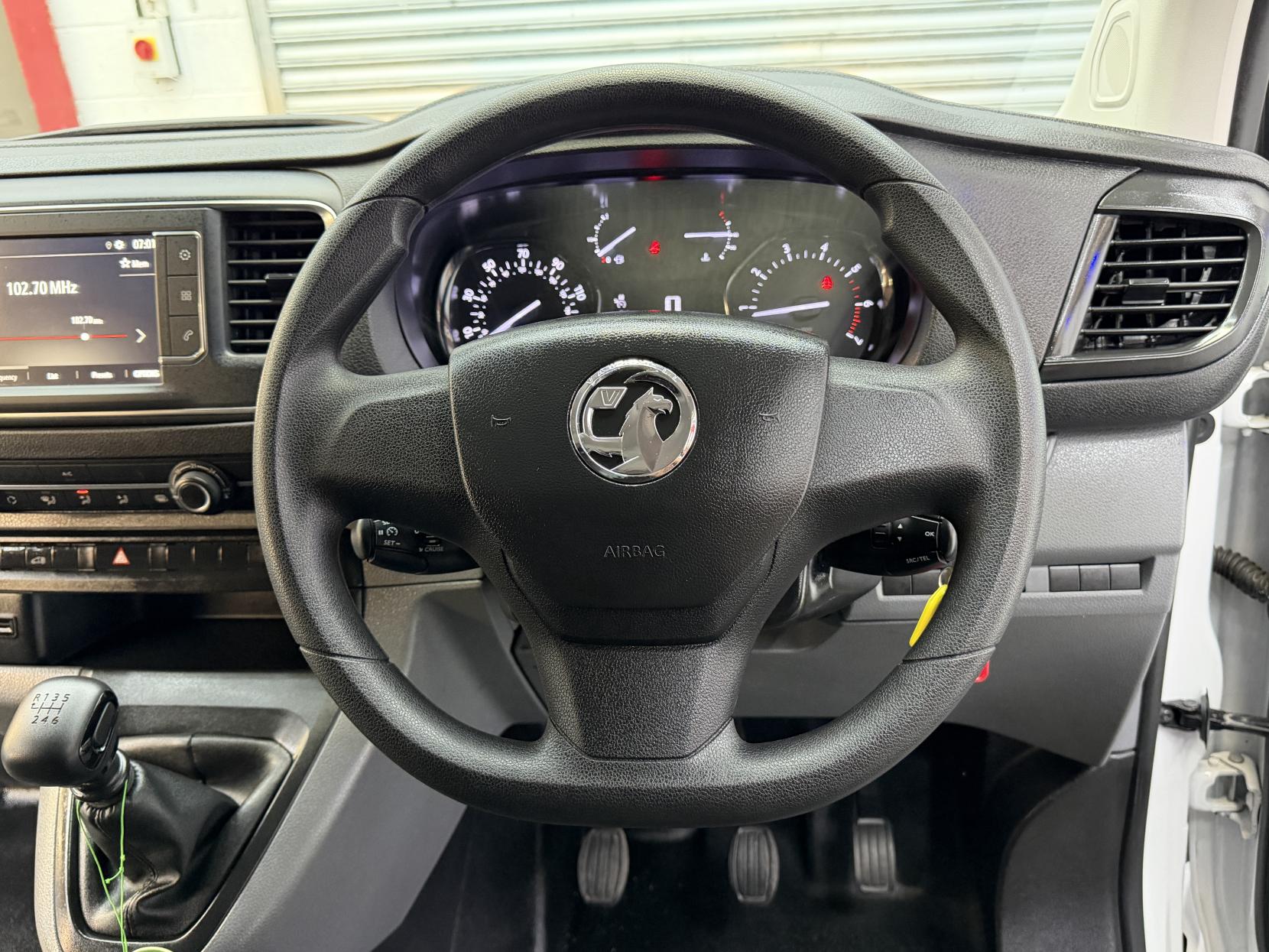 2022 Vauxhall Vivaro 1.5 Turbo D 2900 Dynamic Panel Van 6dr Diesel Manual L2 H1 Euro 6 (s/s) (100 ps) - Thumbnail 10