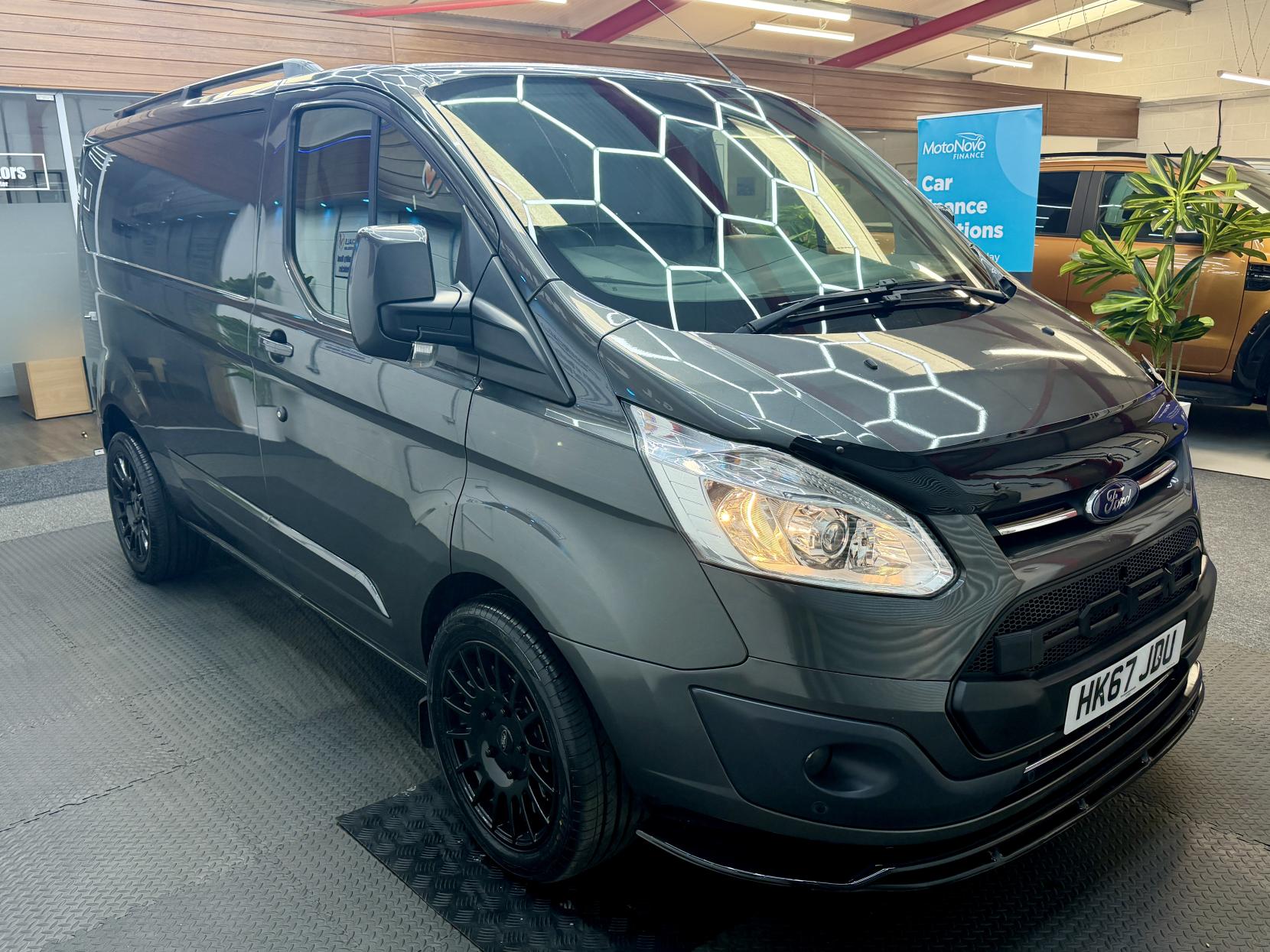 2017 Ford Transit Custom 2.0 TDCi 290 Limited L1* PREMIUM STYLING KIT * - Thumbnail 5
