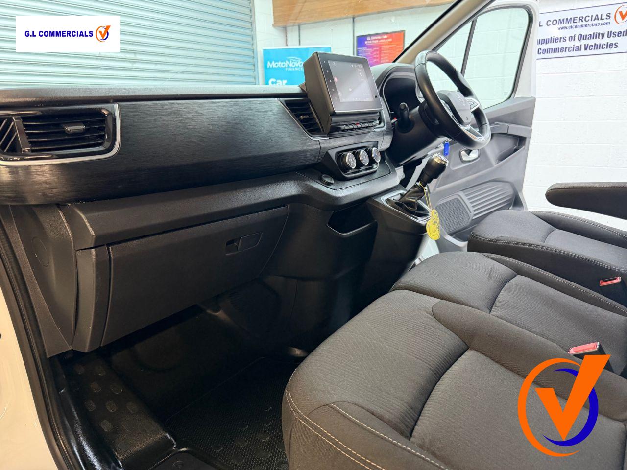 Renault Trafic 2.0 dCi Blue SL30 Extra Panel Van 5dr Diesel Manual L1 H1 Euro 6 (s/s) (130 ps)