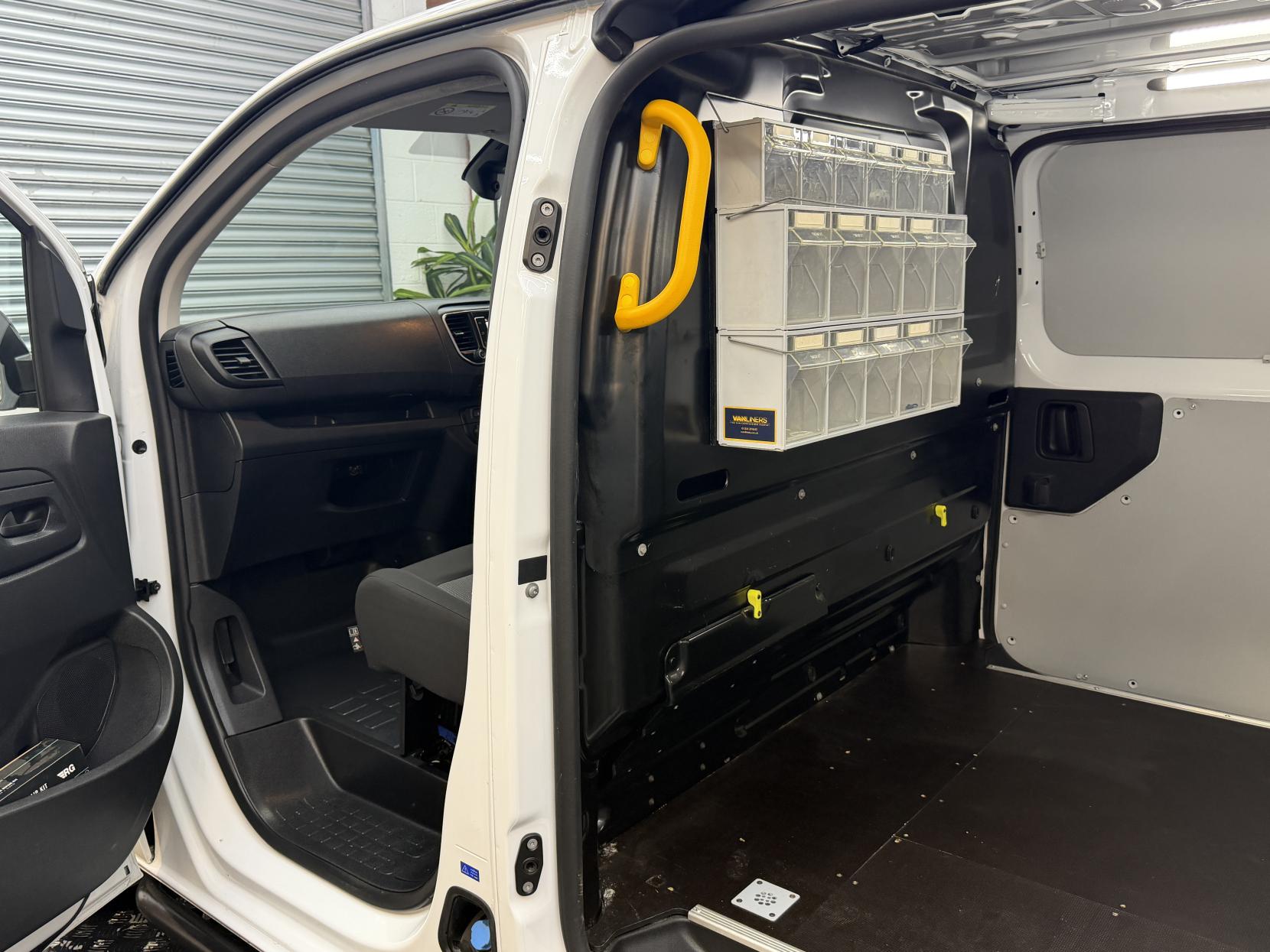 2023 Vauxhall Vivaro 1.5 Turbo D 2900 Pro Panel Van 6dr Diesel Manual L1 H1 Euro 6 (s/s) (100 ps) - Thumbnail 17