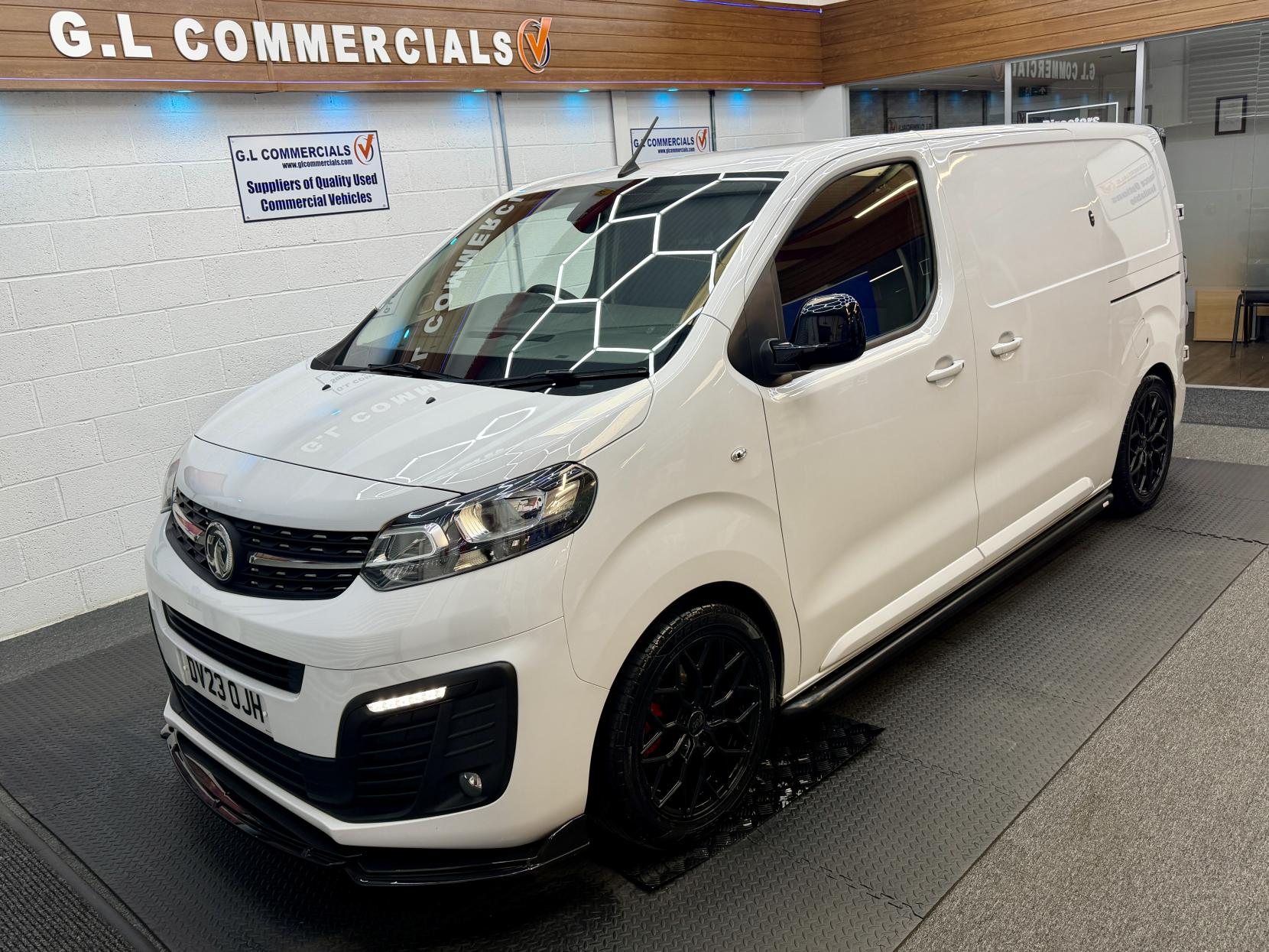 2023 Vauxhall Vivaro 1.5 Turbo D 2900 Pro Panel Van 6dr Diesel Manual L1 H1 Euro 6 (s/s) (100 ps) - Thumbnail 2