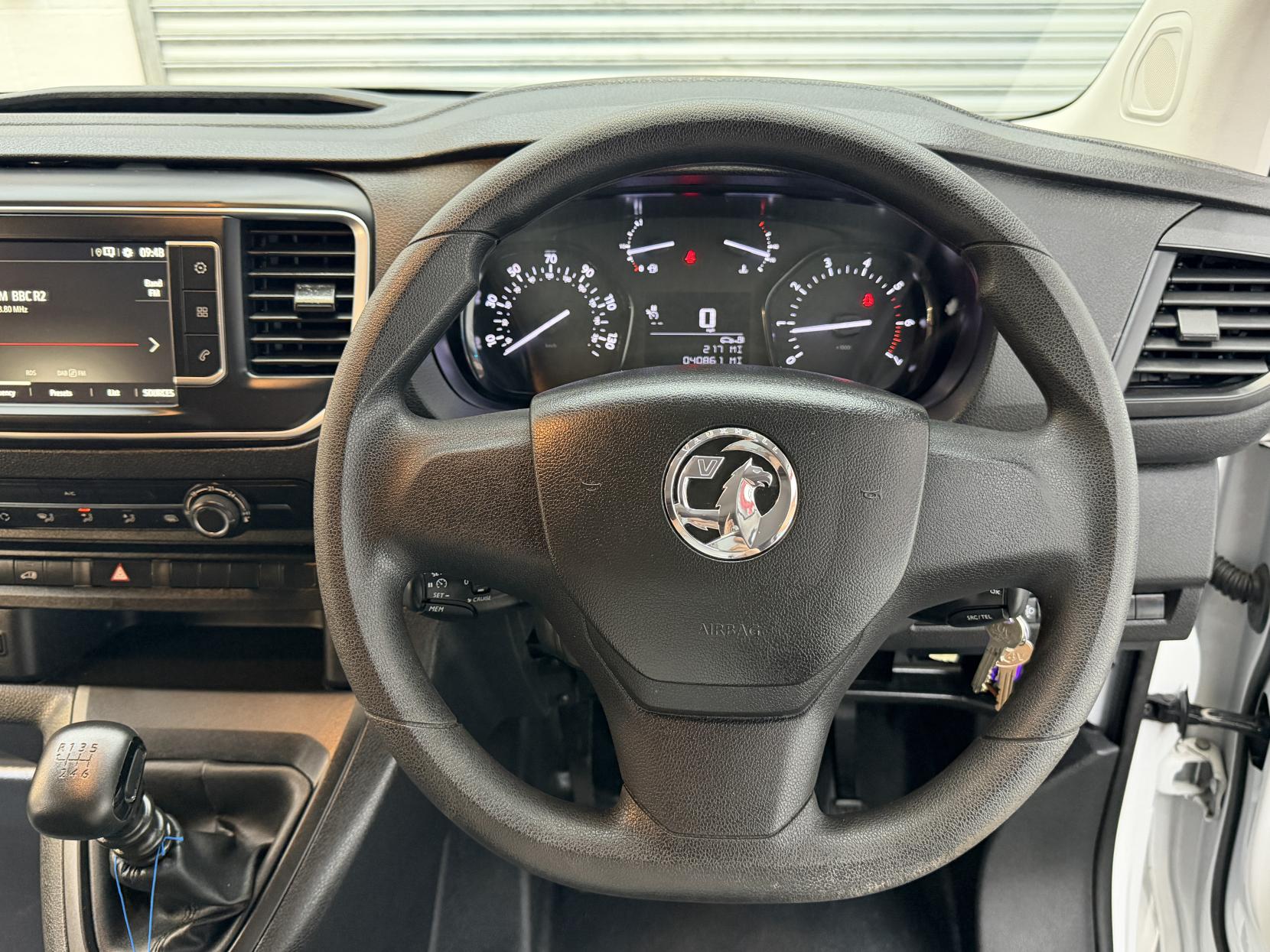 2023 Vauxhall Vivaro 1.5 Turbo D 2900 Pro Panel Van 6dr Diesel Manual L1 H1 Euro 6 (s/s) (100 ps) - Thumbnail 25