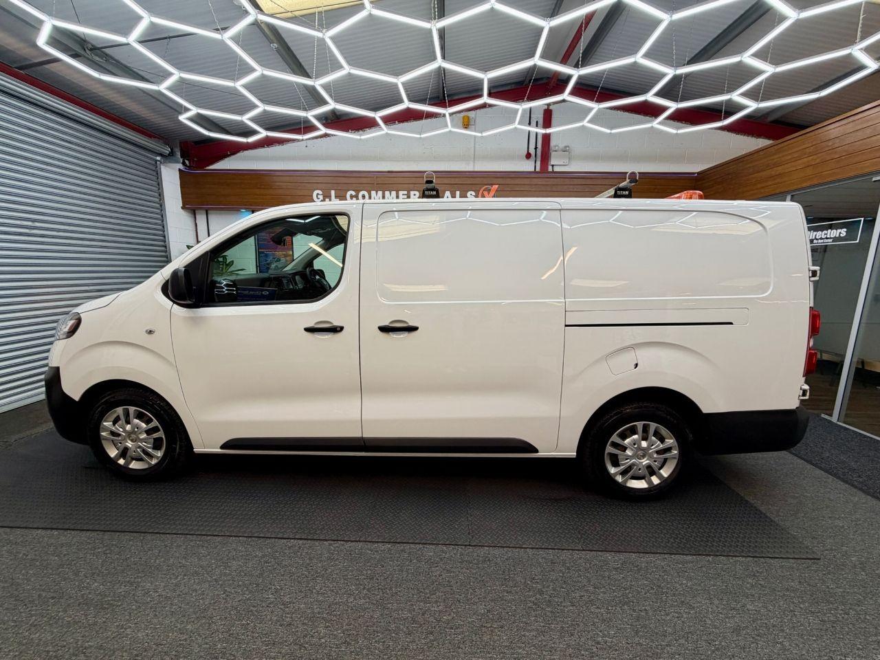 Vauxhall Vivaro 1.5 Turbo D 2900 Dynamic Panel Van 6dr Diesel Manual L2 H1 Euro 6 (s/s) (100 ps)