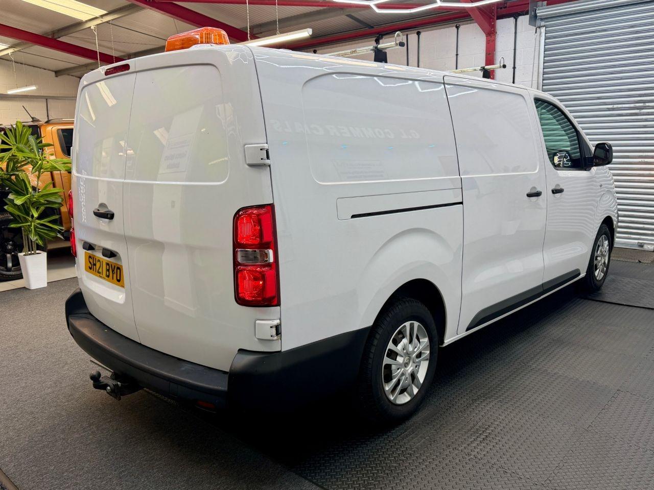 Vauxhall Vivaro 1.5 Turbo D 2900 Dynamic Panel Van 6dr Diesel Manual L2 H1 Euro 6 (s/s) (100 ps)