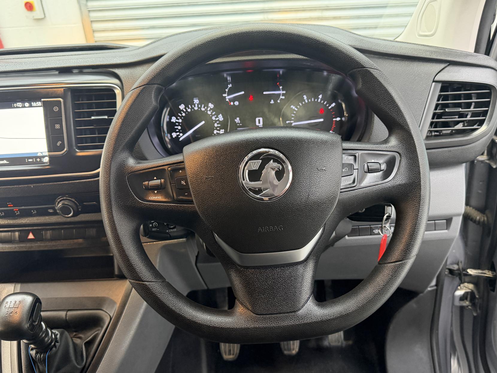 2022 Vauxhall Vivaro 1.5 Turbo D 2900 Dynamic Panel Van 6dr Diesel Manual L1 H1 Euro 6 (s/s) (100 ps) - Thumbnail 16
