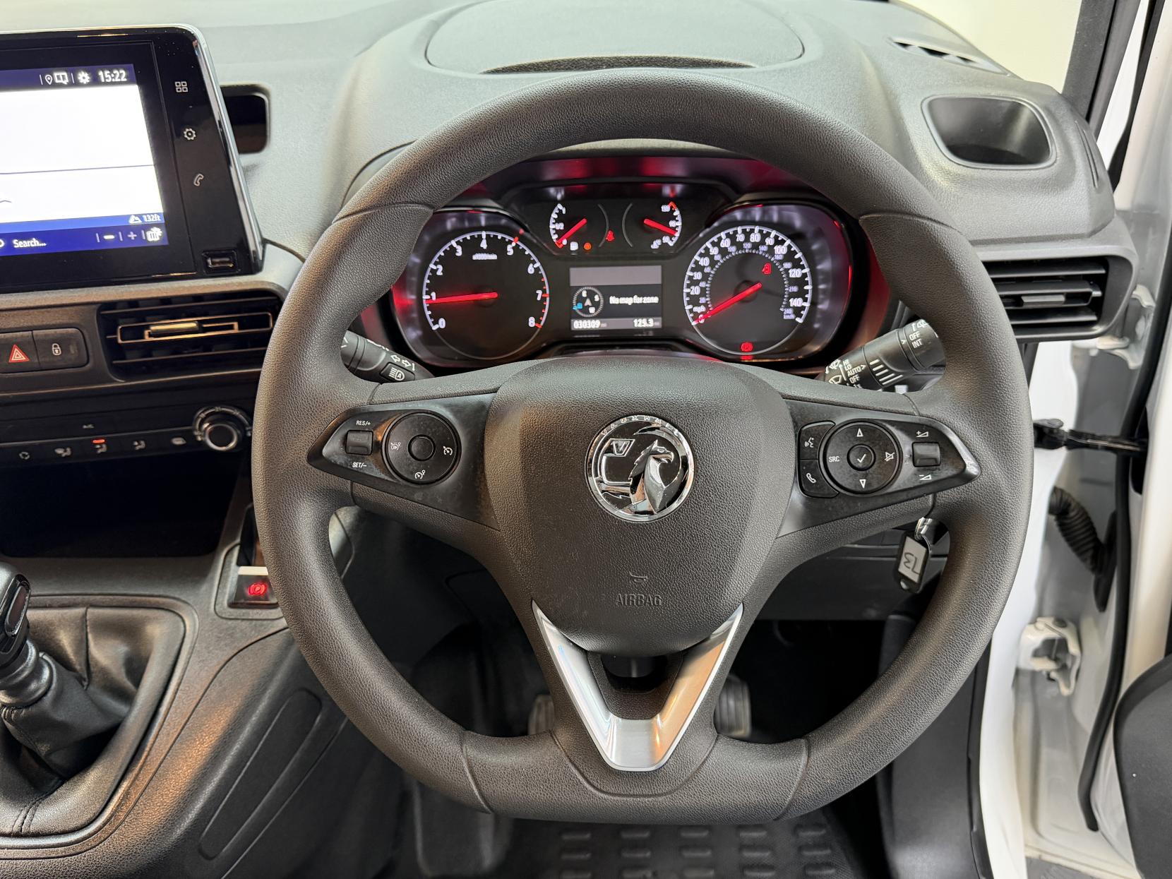 2023 Vauxhall Combo 1.5 Turbo D 2300 Pro Panel Van 5dr Diesel Manual L1 H1 Euro 6 (s/s) (100 ps) - Thumbnail 18