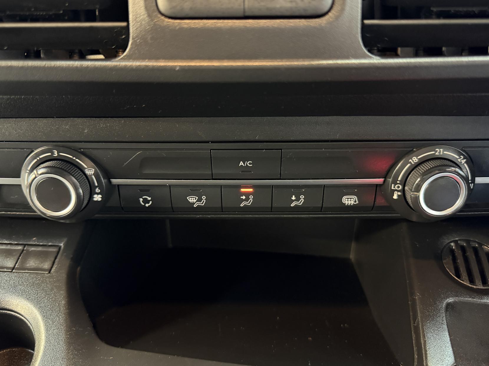 2023 Vauxhall Combo 1.5 Turbo D 2300 Pro Panel Van 5dr Diesel Manual L1 H1 Euro 6 (s/s) (100 ps) - Thumbnail 16