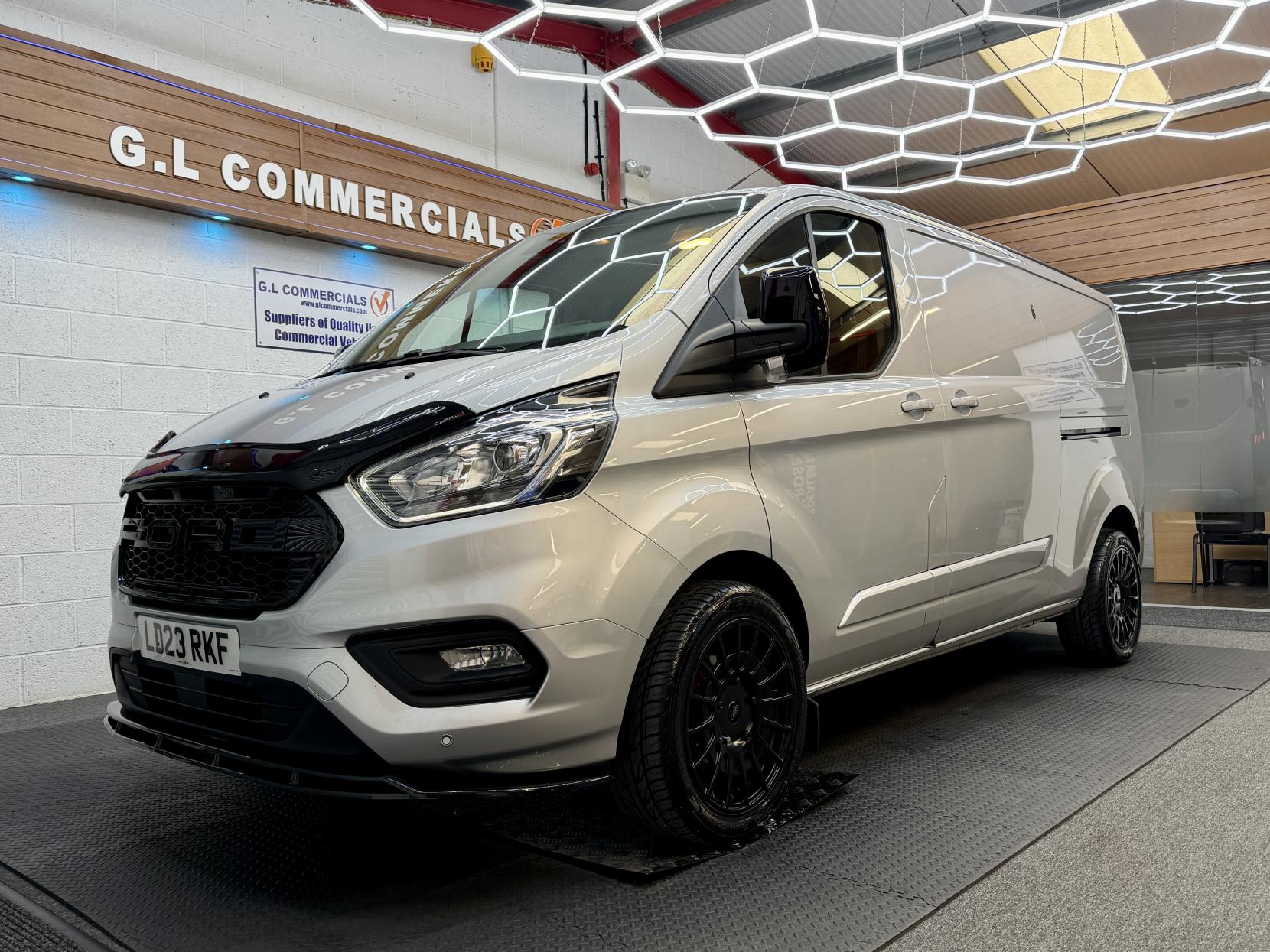 2023 Ford Transit Custom 2.0 300 EcoBlue Limited Panel Van 5dr Diesel Manual L2 H1 Euro 6 (s/s) (130 ps) - Thumbnail 2