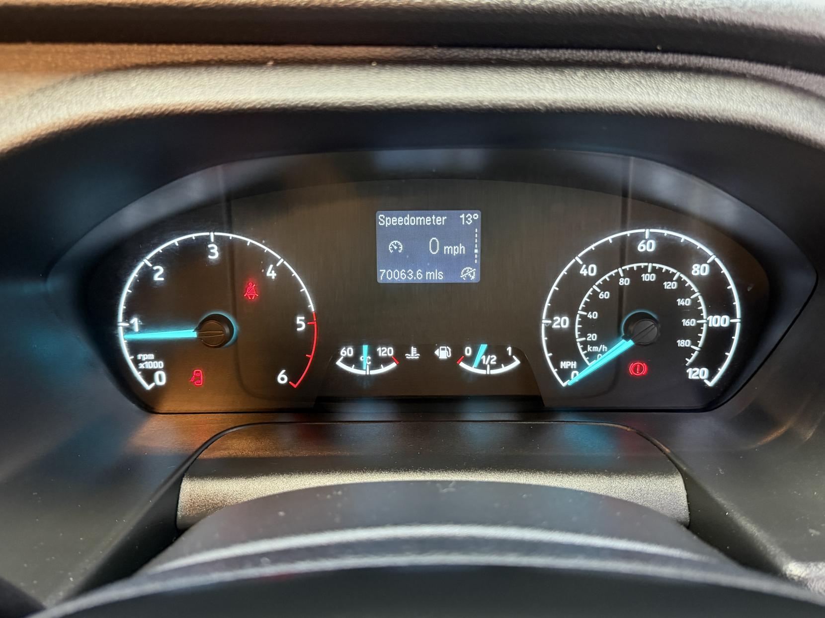 2023 Ford Transit Custom 2.0 300 EcoBlue Limited Panel Van 5dr Diesel Manual L2 H1 Euro 6 (s/s) (130 ps) - Thumbnail 21