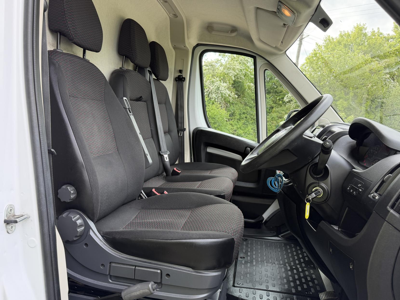 2022 Vauxhall Movano 2.2 CDTi 3500 BiTurbo Dynamic Panel Van 5dr Diesel Manual FWD L2 H2 Euro 6 (s/s) (140 ps) - Thumbnail 8