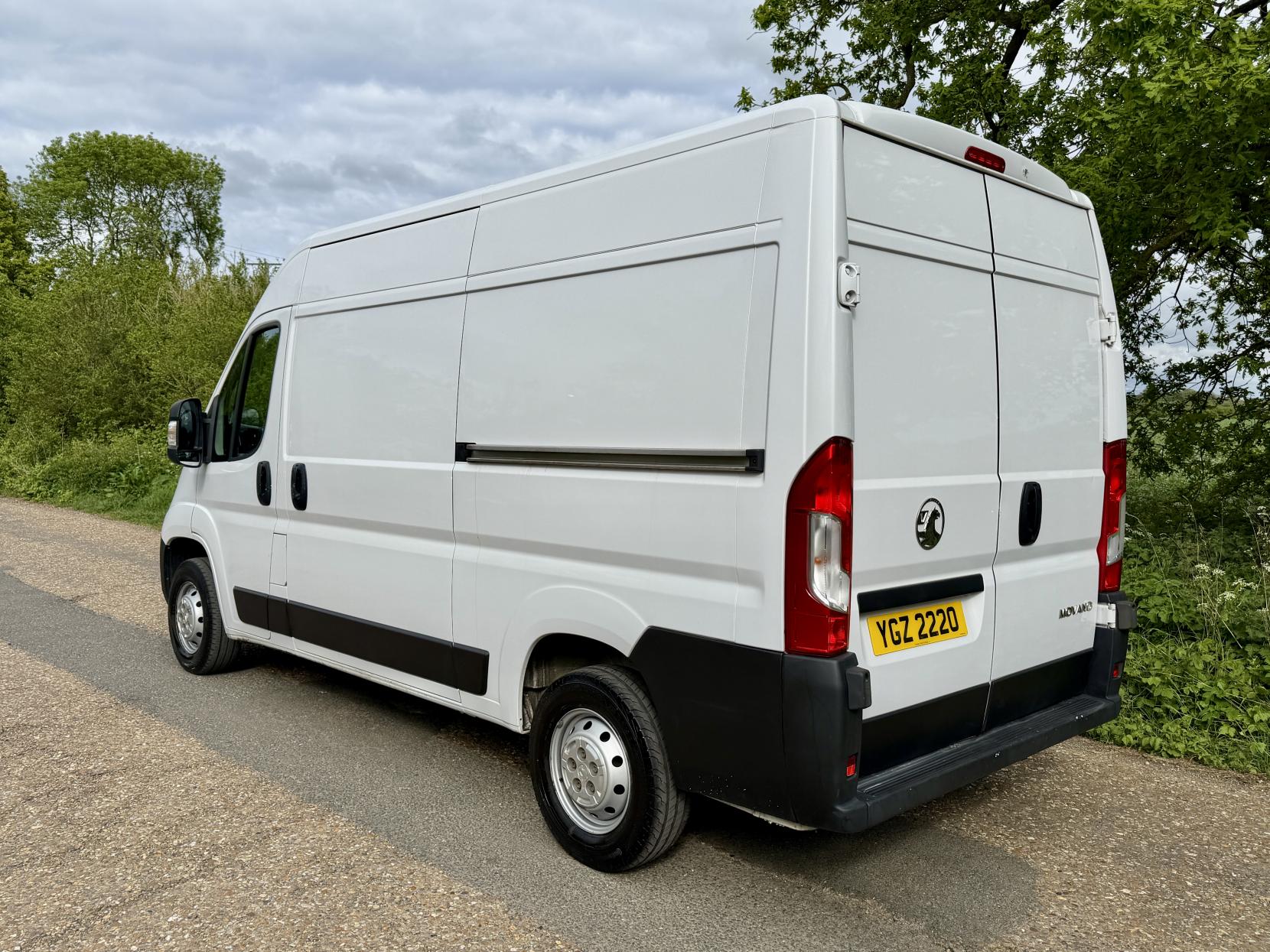 2022 Vauxhall Movano 2.2 CDTi 3500 BiTurbo Dynamic Panel Van 5dr Diesel Manual FWD L2 H2 Euro 6 (s/s) (140 ps) - Thumbnail 4
