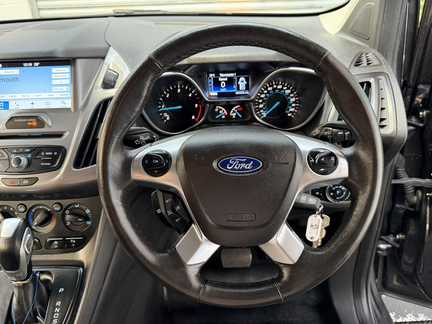 2017 Ford Transit Connect 1.5 TDCi 230 Trend Combi Van 6dr Diesel Powershift L2 H1 (133 g/km, 118 bhp) - Thumbnail 22