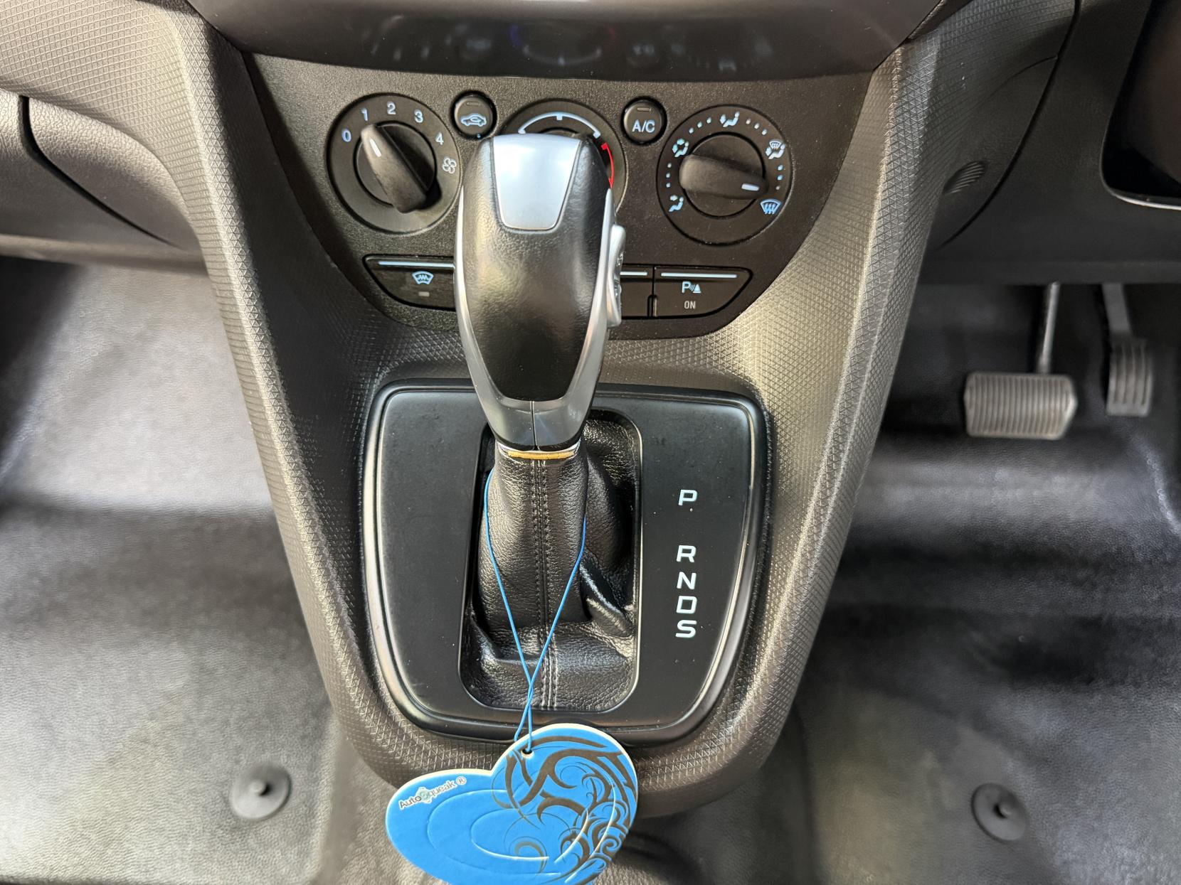 2017 Ford Transit Connect 1.5 TDCi 230 Trend Combi Van 6dr Diesel Powershift L2 H1 (133 g/km, 118 bhp) - Thumbnail 20
