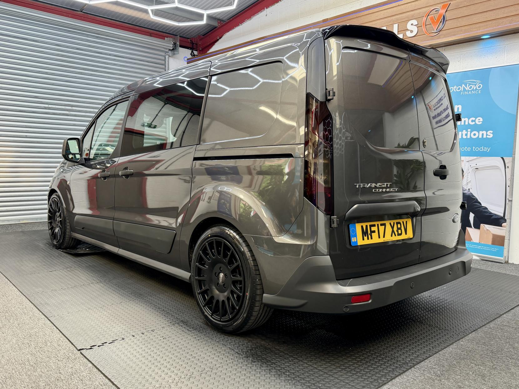 2017 Ford Transit Connect 1.5 TDCi 230 Trend Combi Van 6dr Diesel Powershift L2 H1 (133 g/km, 118 bhp) - Thumbnail 6