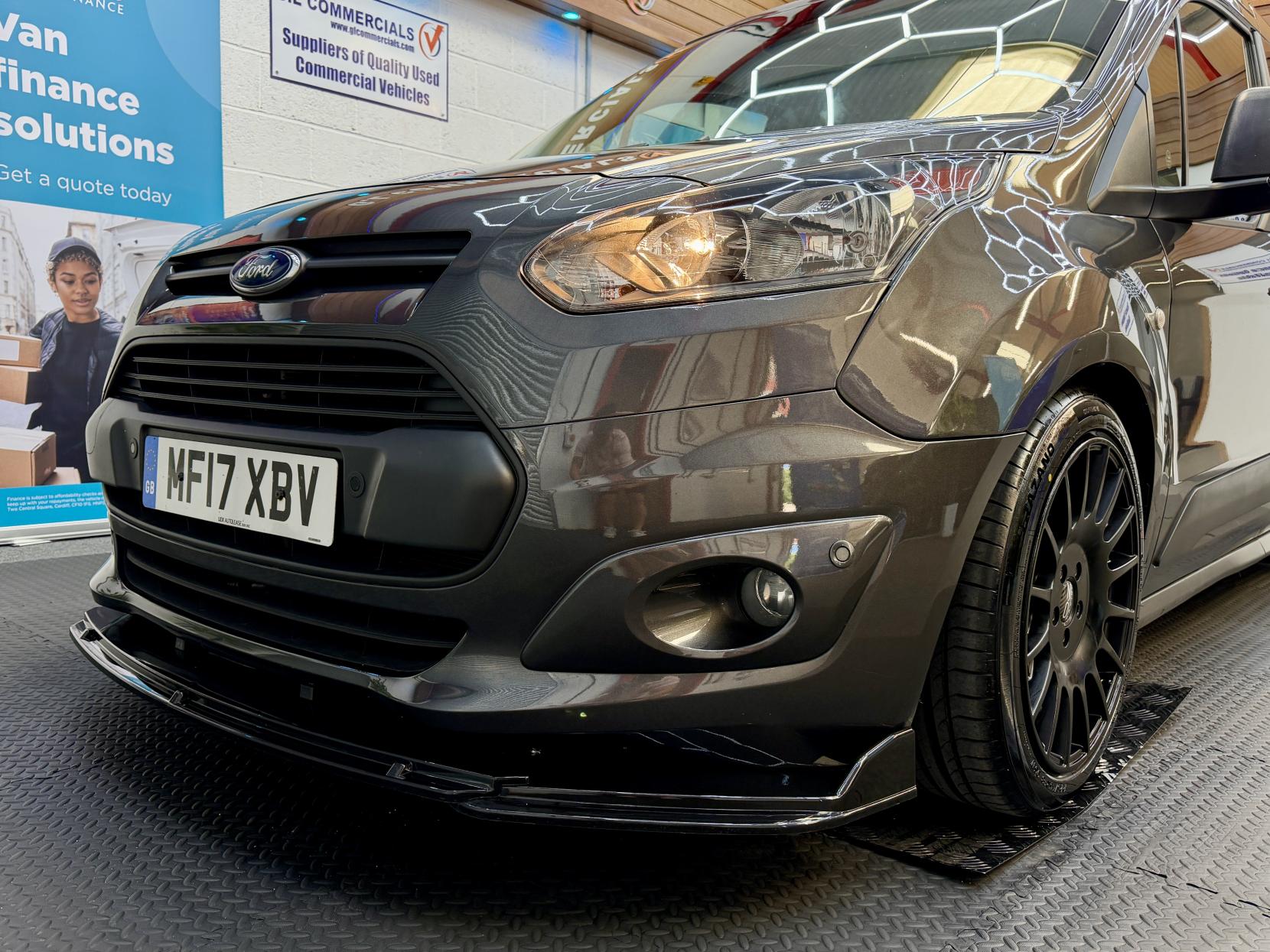 2017 Ford Transit Connect 1.5 TDCi 230 Trend Combi Van 6dr Diesel Powershift L2 H1 (133 g/km, 118 bhp) - Thumbnail 4