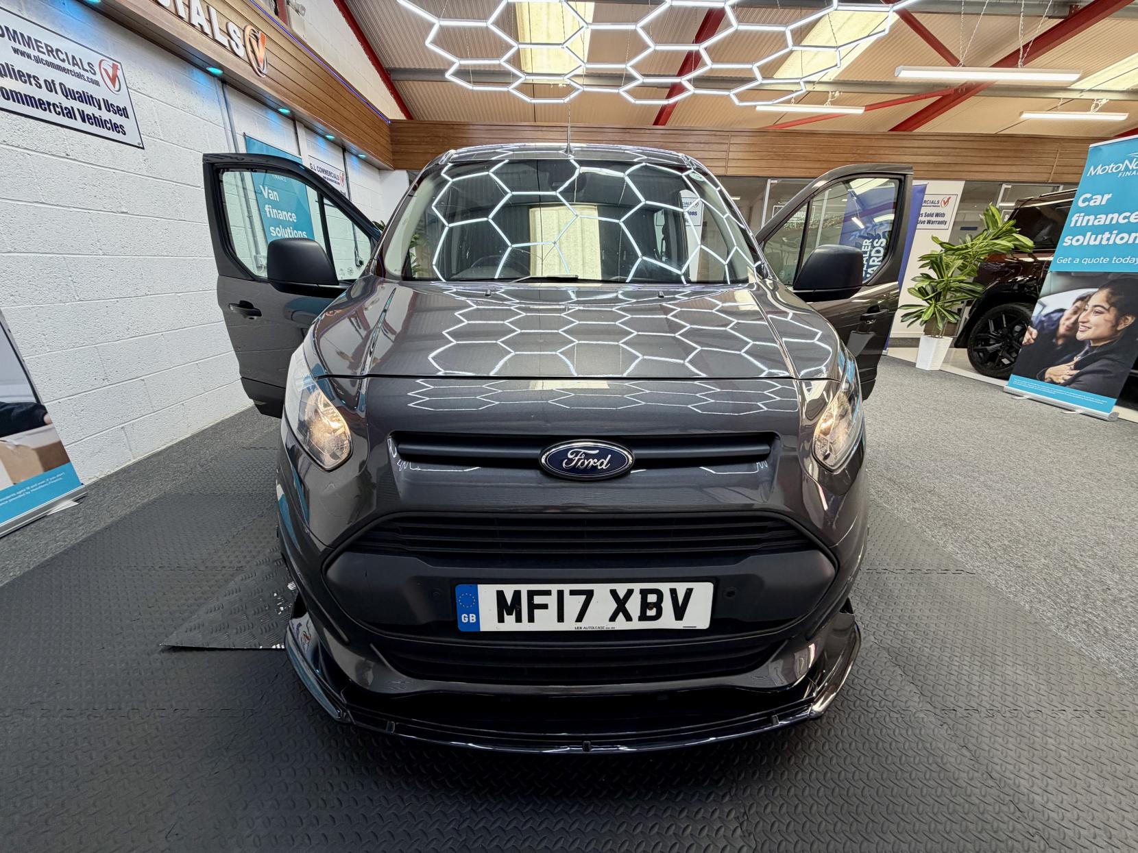 2017 Ford Transit Connect 1.5 TDCi 230 Trend Combi Van 6dr Diesel Powershift L2 H1 (133 g/km, 118 bhp) - Thumbnail 5