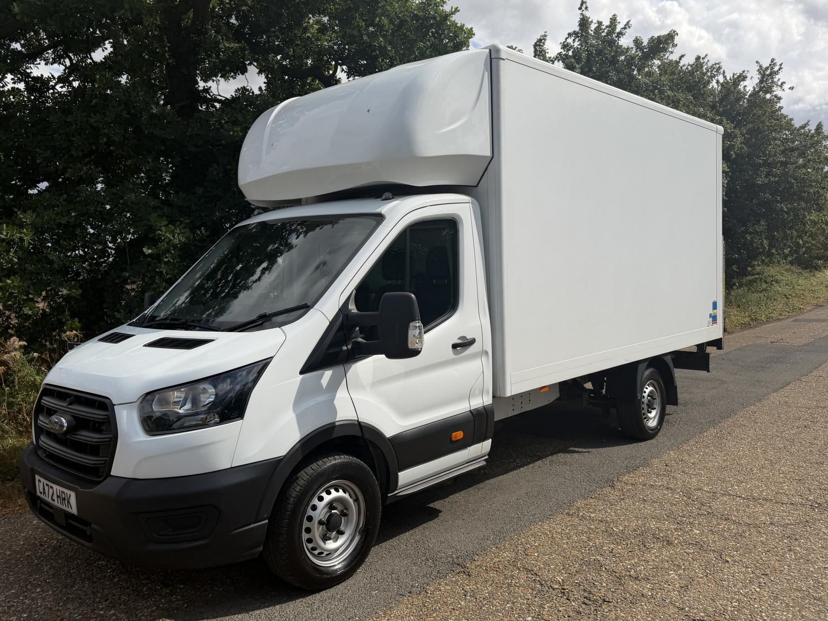 2022 Ford Transit 2.0 350 EcoBlue Leader Luton 3dr Diesel Manual FWD L4 Euro 6 (s/s) (130 ps) - Image 1
