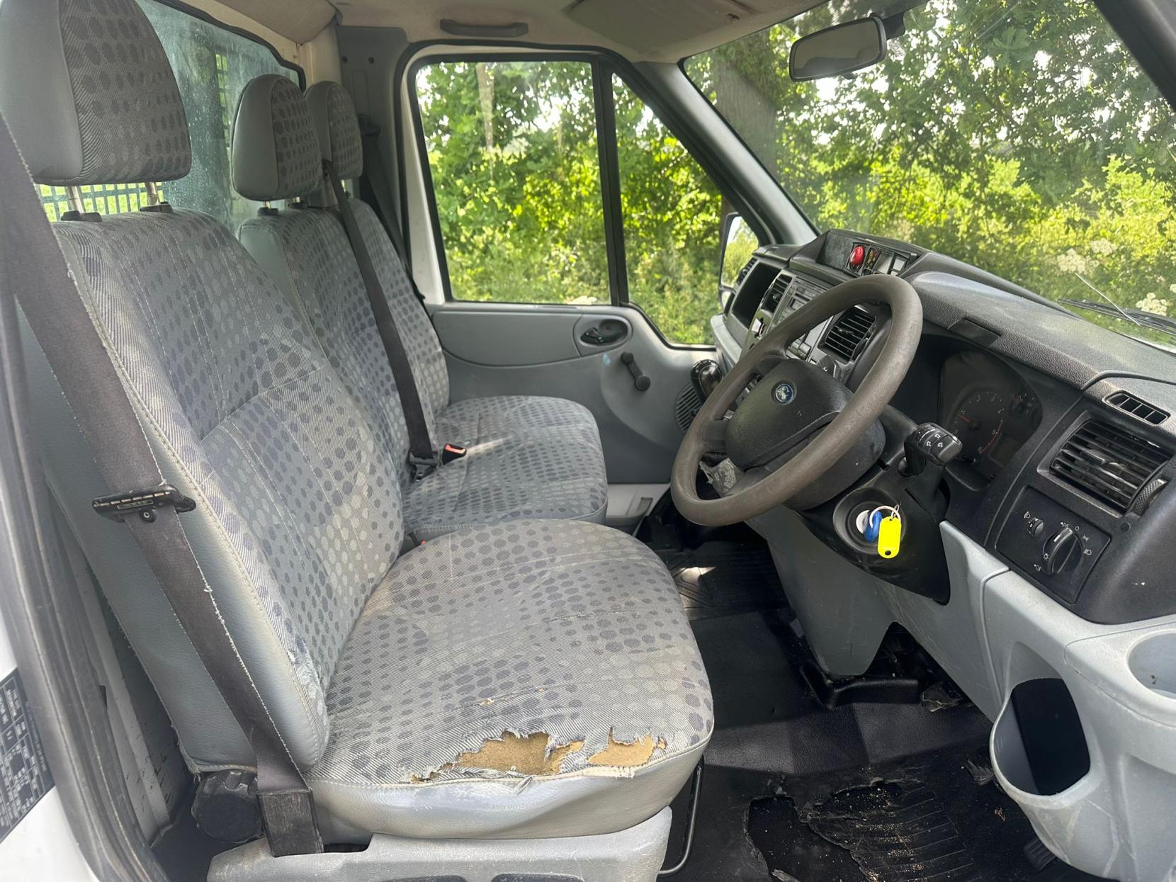 2008 Ford Transit - Thumbnail 9