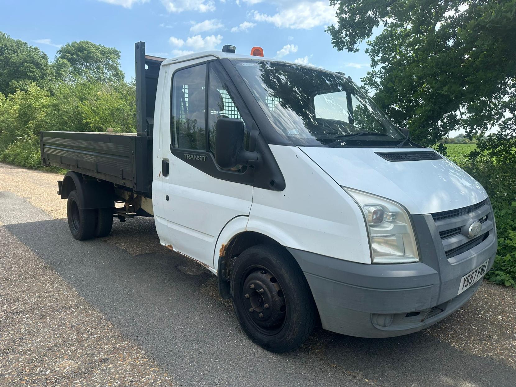 2008 Ford Transit - Thumbnail 2