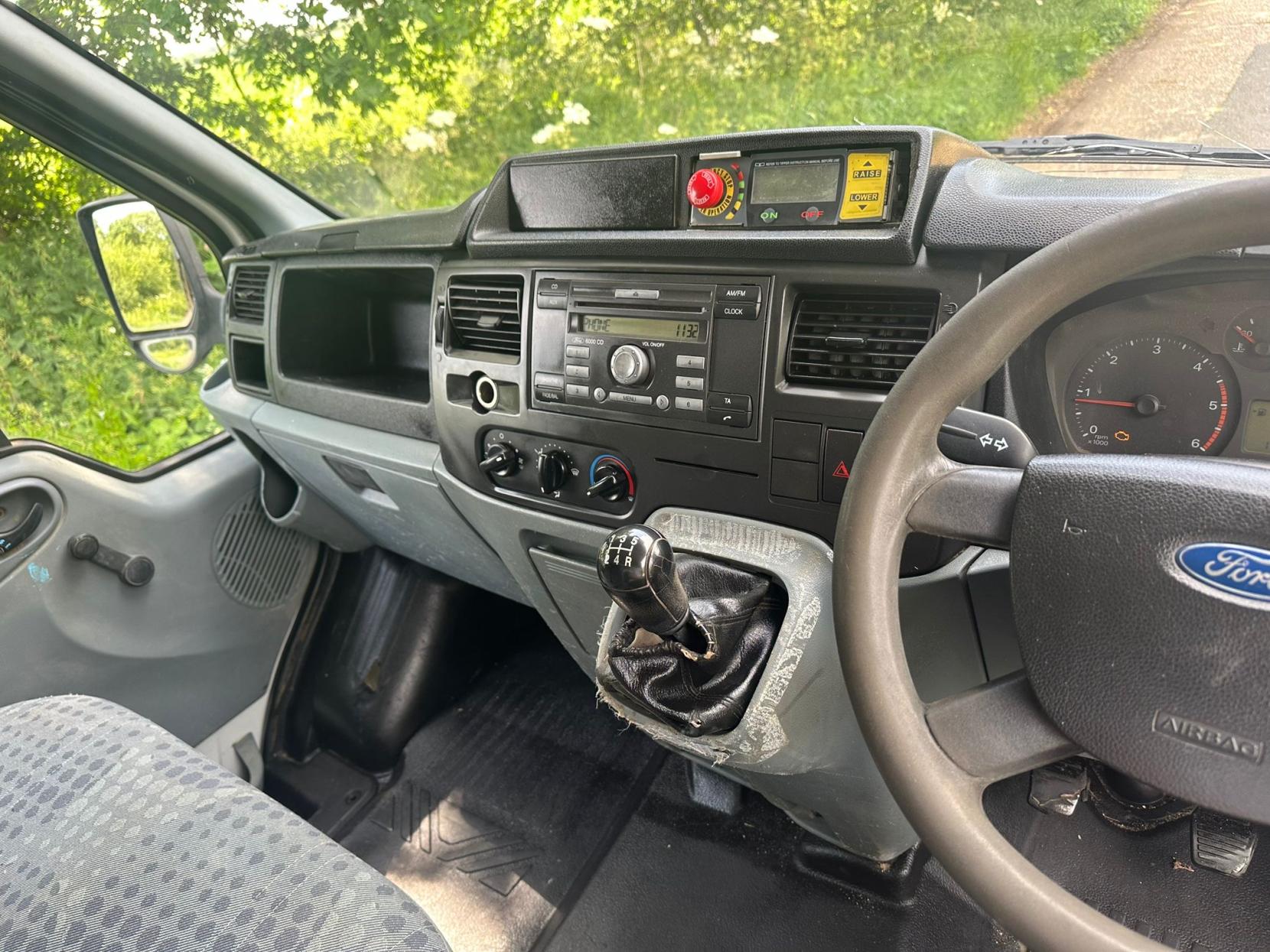 2008 Ford Transit - Thumbnail 11
