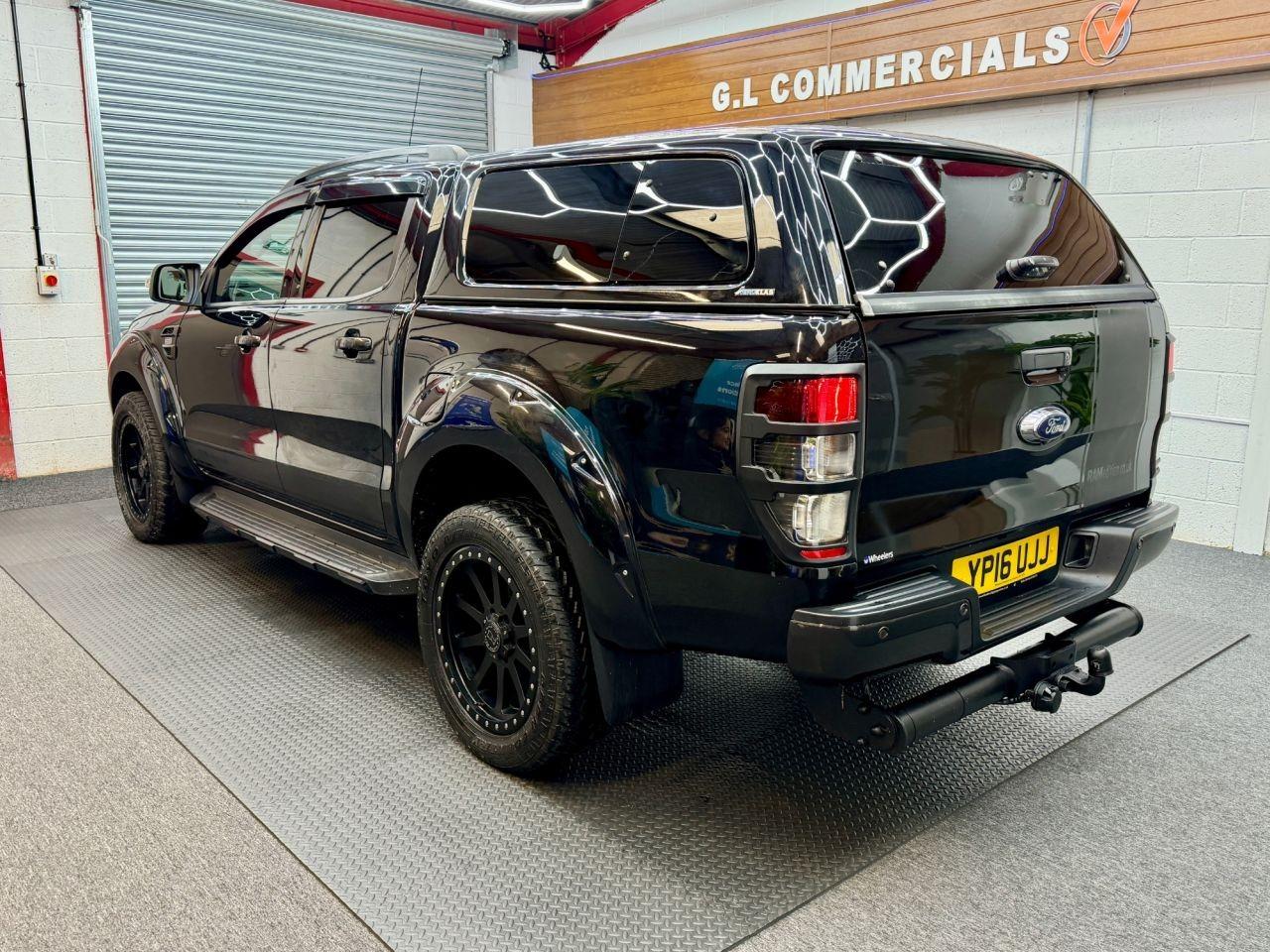 Ford Ranger 3.2 TDCi Wildtrak Pickup Double Cab 4dr Diesel Auto 4WD Euro 5 (200 ps)