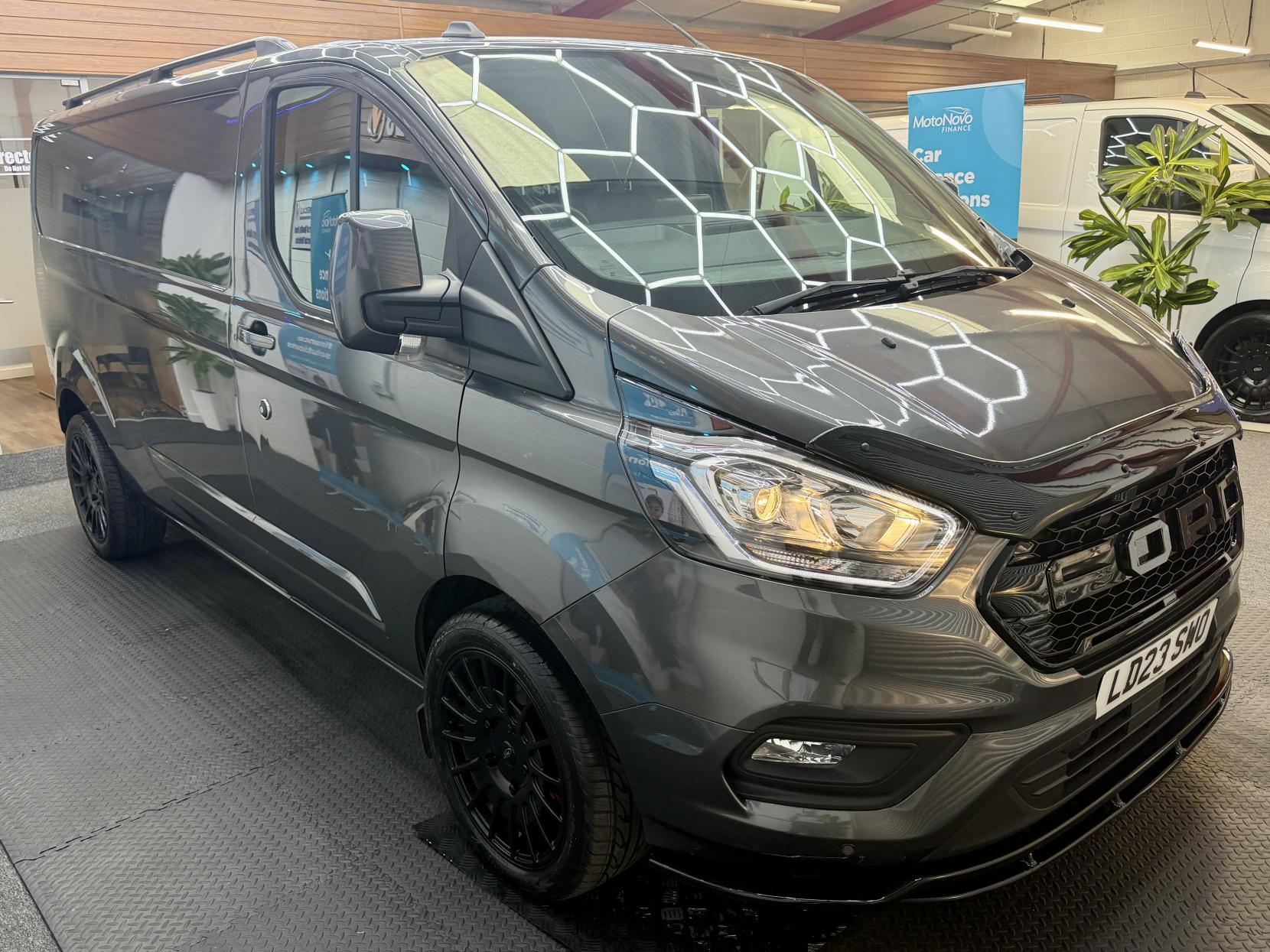 2023 Ford Transit Custom 2.0 300 EcoBlue Limited Panel Van 5dr Diesel Manual L2 H1 Euro 6 (s/s) (130 ps) - Thumbnail 7