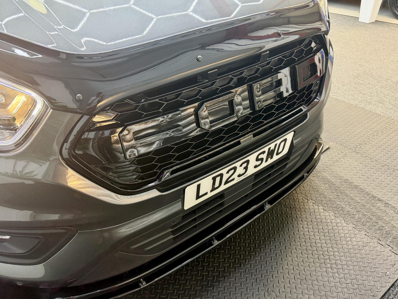 2023 Ford Transit Custom 2.0 300 EcoBlue Limited Panel Van 5dr Diesel Manual L2 H1 Euro 6 (s/s) (130 ps) - Thumbnail 8