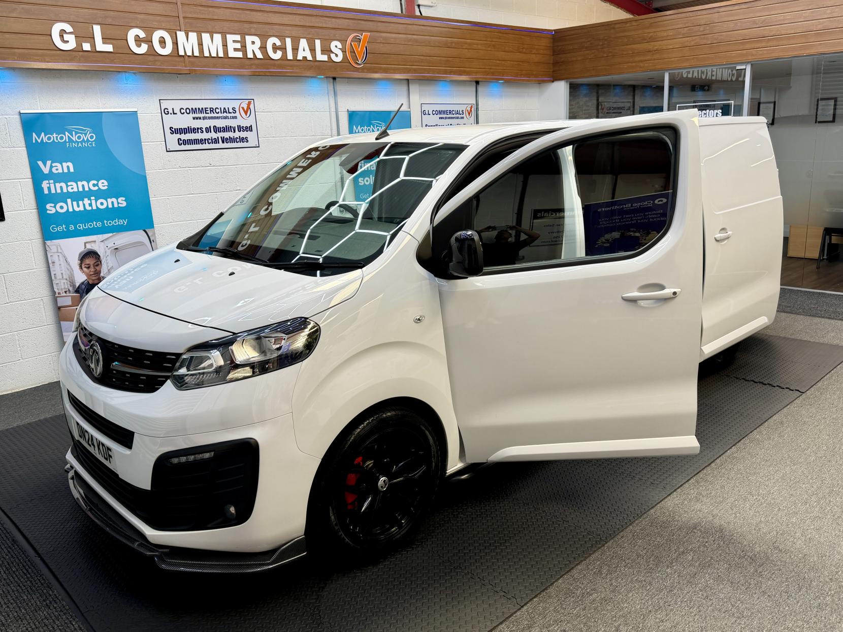 2024 Vauxhall Vivaro 1.5 Turbo D 2900 Pro Panel Van 6dr Diesel Manual L2 H1 Euro 6 (s/s) (100 ps) - Thumbnail 2