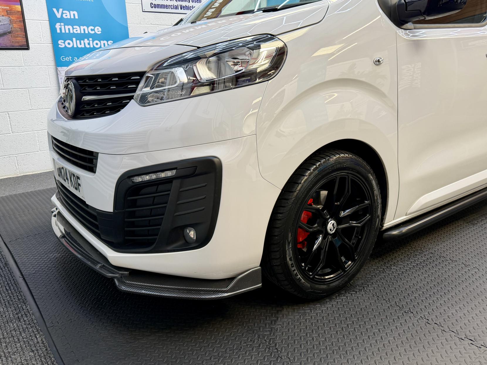 2024 Vauxhall Vivaro 1.5 Turbo D 2900 Pro Panel Van 6dr Diesel Manual L2 H1 Euro 6 (s/s) (100 ps) - Thumbnail 3