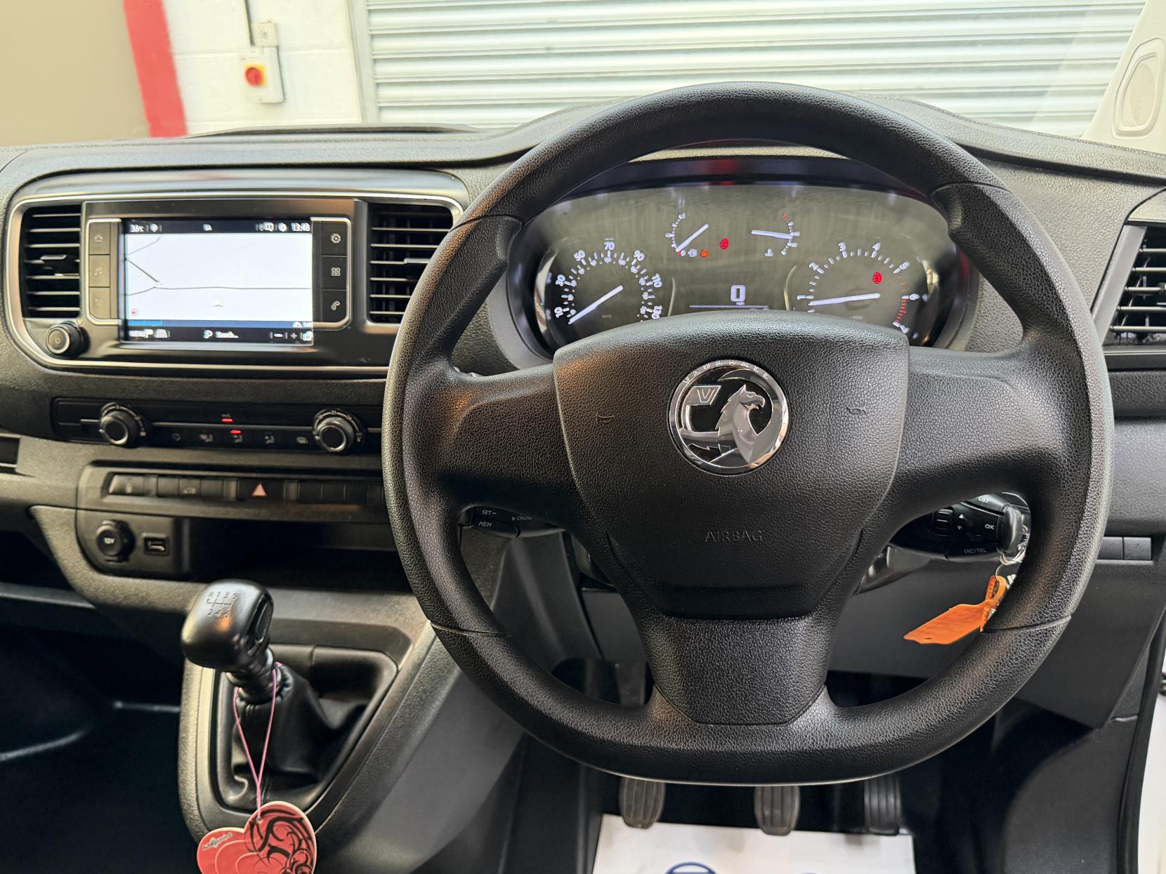 2024 Vauxhall Vivaro 1.5 Turbo D 2900 Pro Panel Van 6dr Diesel Manual L2 H1 Euro 6 (s/s) (100 ps) - Thumbnail 18