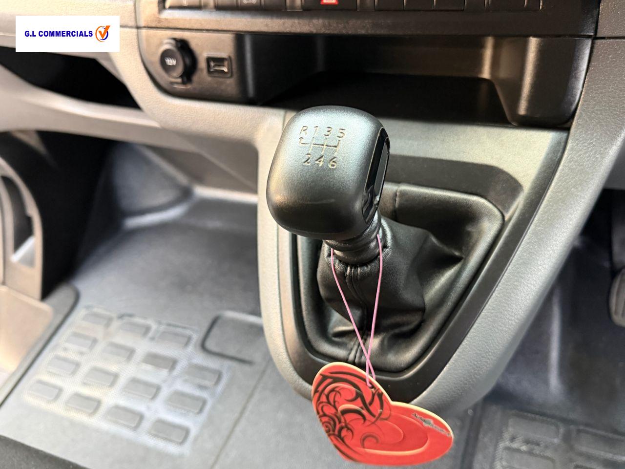 Vauxhall Vivaro 1.5 Turbo D 2900 Dynamic Panel Van 6dr Diesel Manual L2 H1 Euro 6 (s/s) (100 ps)