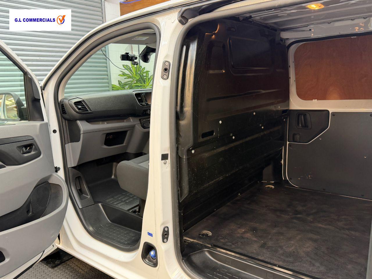 Vauxhall Vivaro 1.5 Turbo D 2900 Dynamic Panel Van 6dr Diesel Manual L2 H1 Euro 6 (s/s) (100 ps)