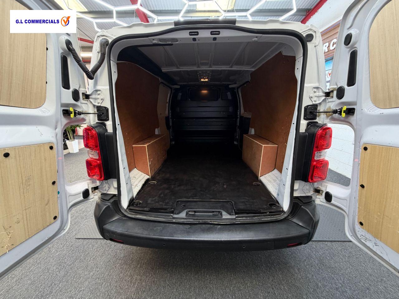 Vauxhall Vivaro 1.5 Turbo D 2900 Dynamic Panel Van 6dr Diesel Manual L2 H1 Euro 6 (s/s) (100 ps)