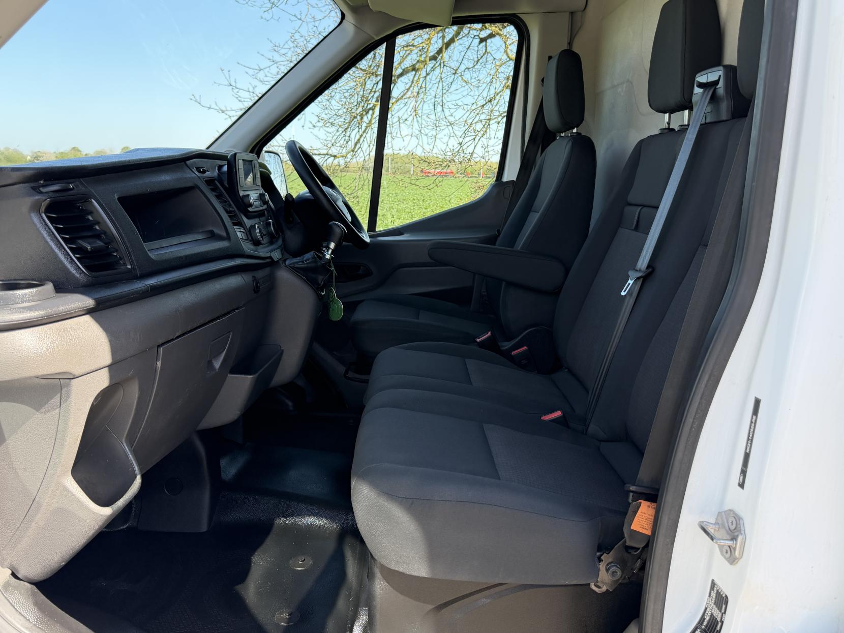 2022 Ford Transit 2.0 350 EcoBlue Leader Panel Van 5dr Diesel Manual RWD L3 H3 Euro 6 (s/s) (130 ps) - Thumbnail 11