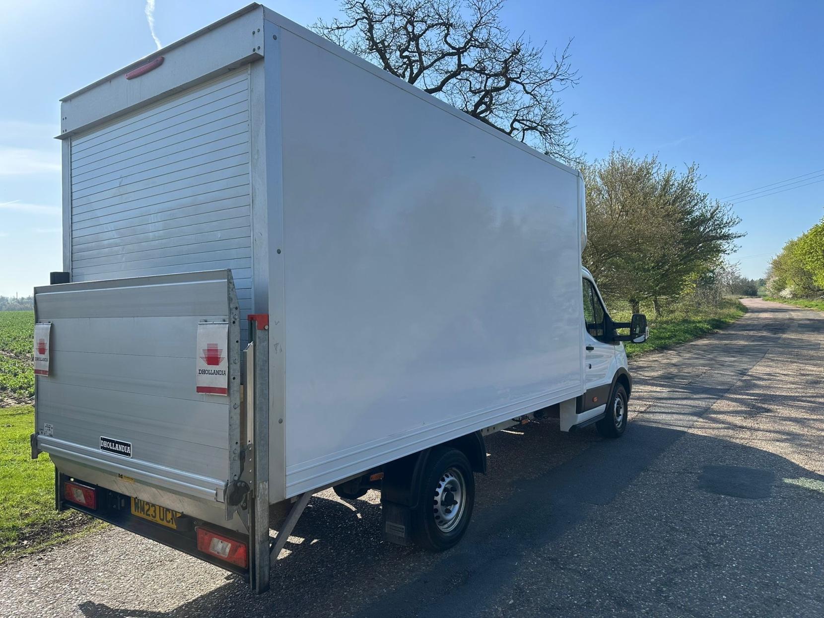 2023 Ford Transit 2.0 350 EcoBlue Leader Luton 3dr Diesel Manual RWD L4 Euro 6 (s/s) (130 ps) - Thumbnail 3