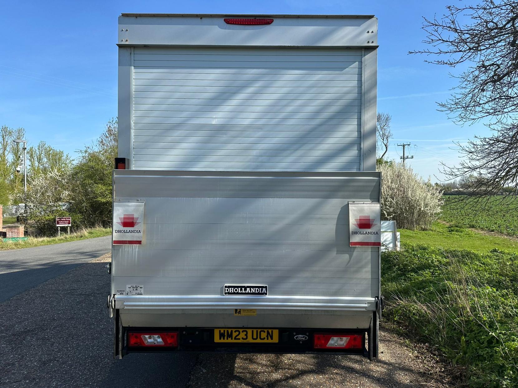 2023 Ford Transit 2.0 350 EcoBlue Leader Luton 3dr Diesel Manual RWD L4 Euro 6 (s/s) (130 ps) - Thumbnail 7