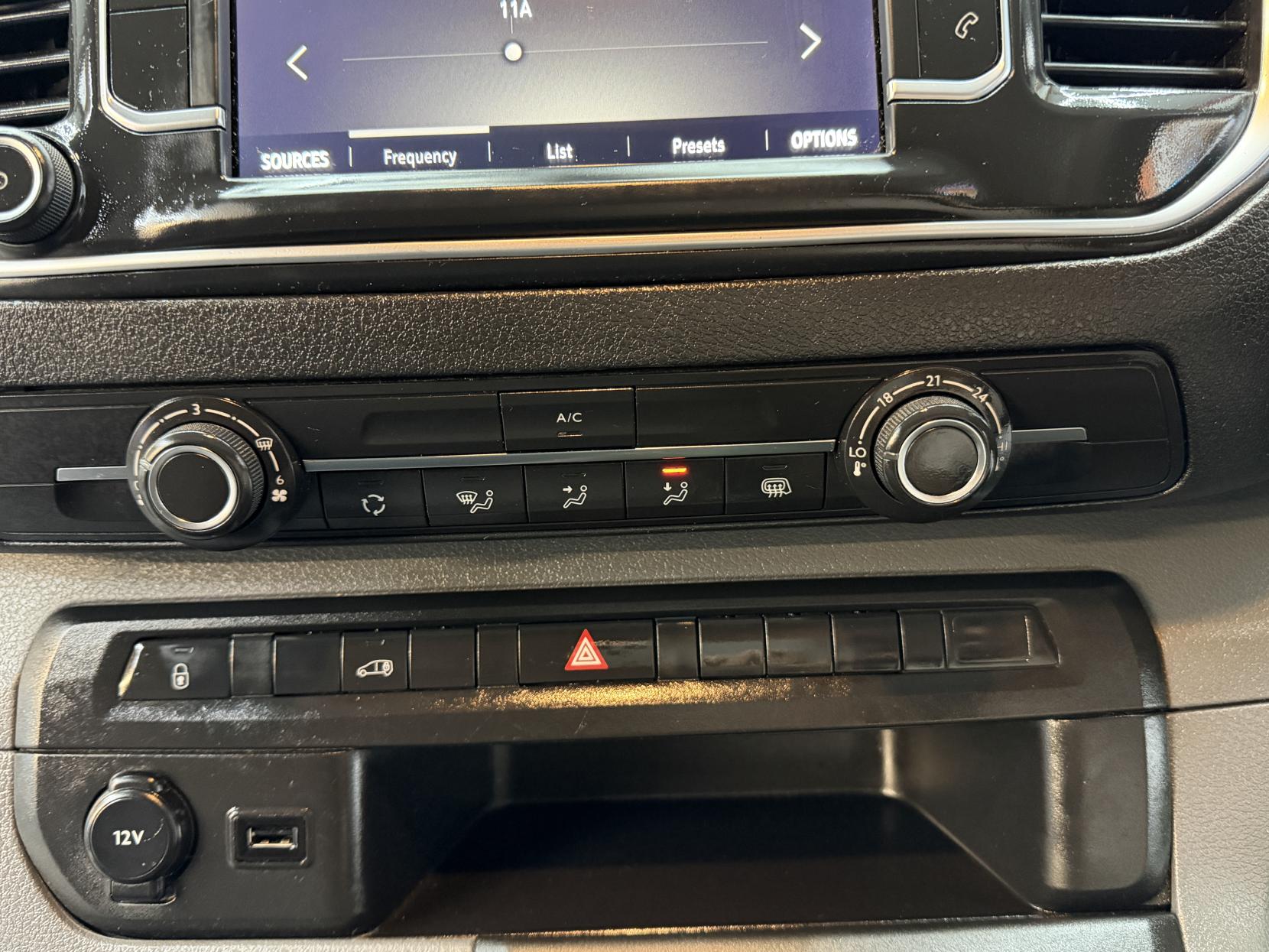 2022 Vauxhall Vivaro 1.5 Turbo D 2900 Dynamic Panel Van 6dr Diesel Manual L2 H1 Euro 6 (s/s) (100 ps) - Thumbnail 14