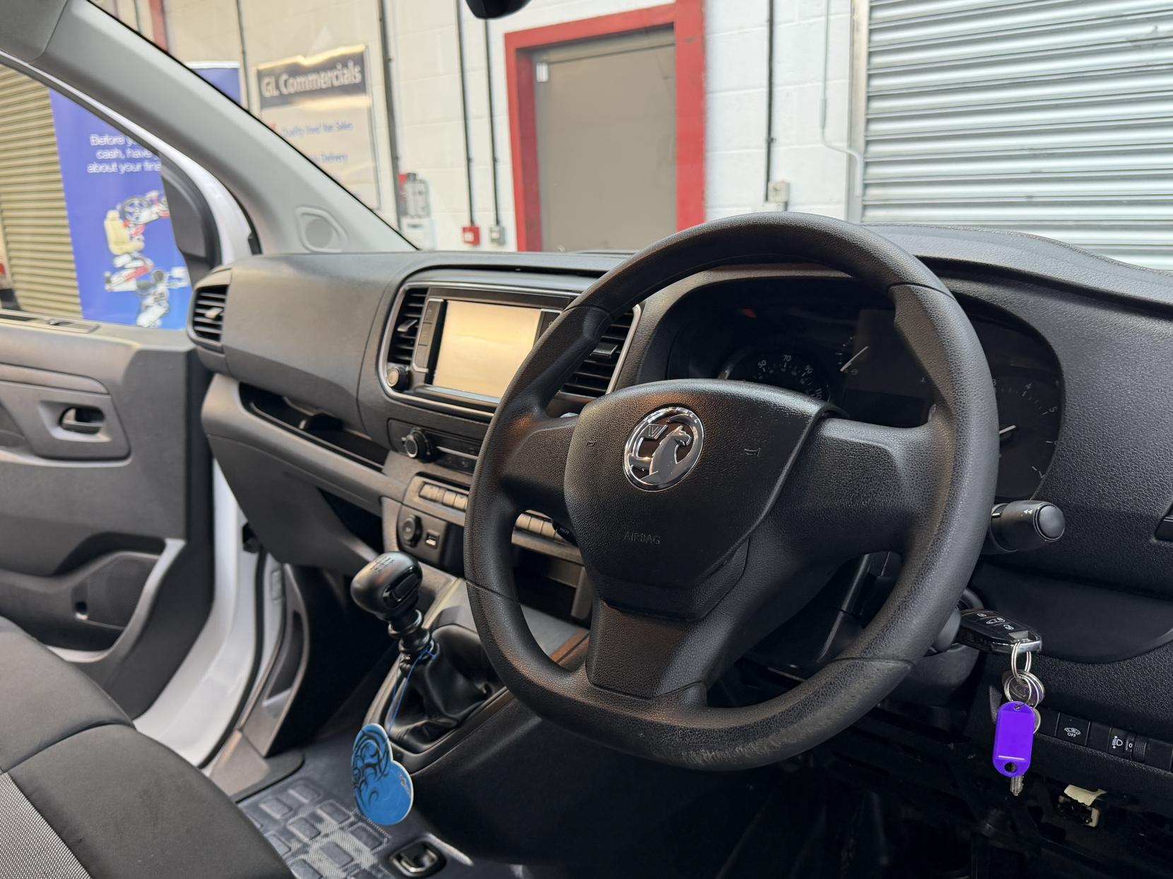 2024 Vauxhall Vivaro 1.5 Turbo D 2900 Pro Panel Van 6dr Diesel Manual L1 H1 Euro 6 (s/s) (100 ps) - Thumbnail 16