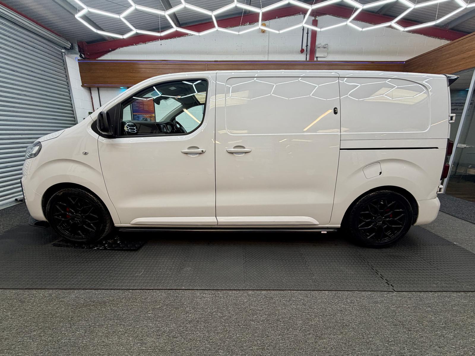 2024 Vauxhall Vivaro 1.5 Turbo D 2900 Pro Panel Van 6dr Diesel Manual L1 H1 Euro 6 (s/s) (100 ps) - Thumbnail 7