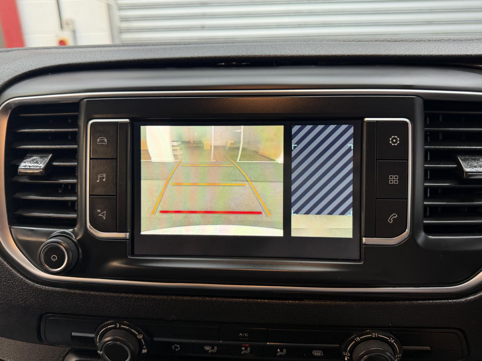 2024 Vauxhall Vivaro 1.5 Turbo D 2900 Pro Panel Van 6dr Diesel Manual L1 H1 Euro 6 (s/s) (100 ps) - Thumbnail 12
