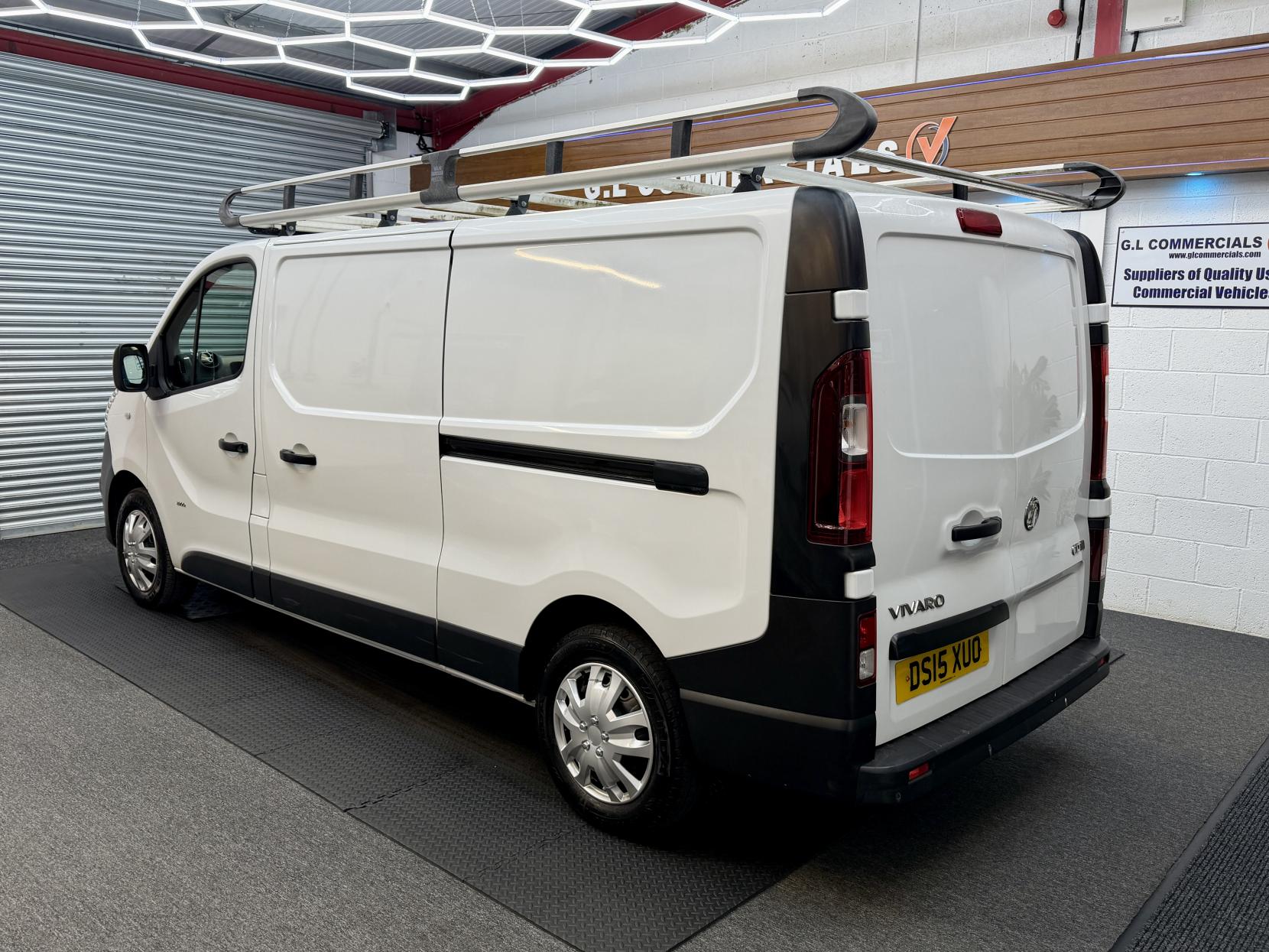 2015 Vauxhall Vivaro 1.6 CDTi 2900 Panel Van 5dr Diesel Manual L2 H1 Euro 5 (115 ps) - Thumbnail 3