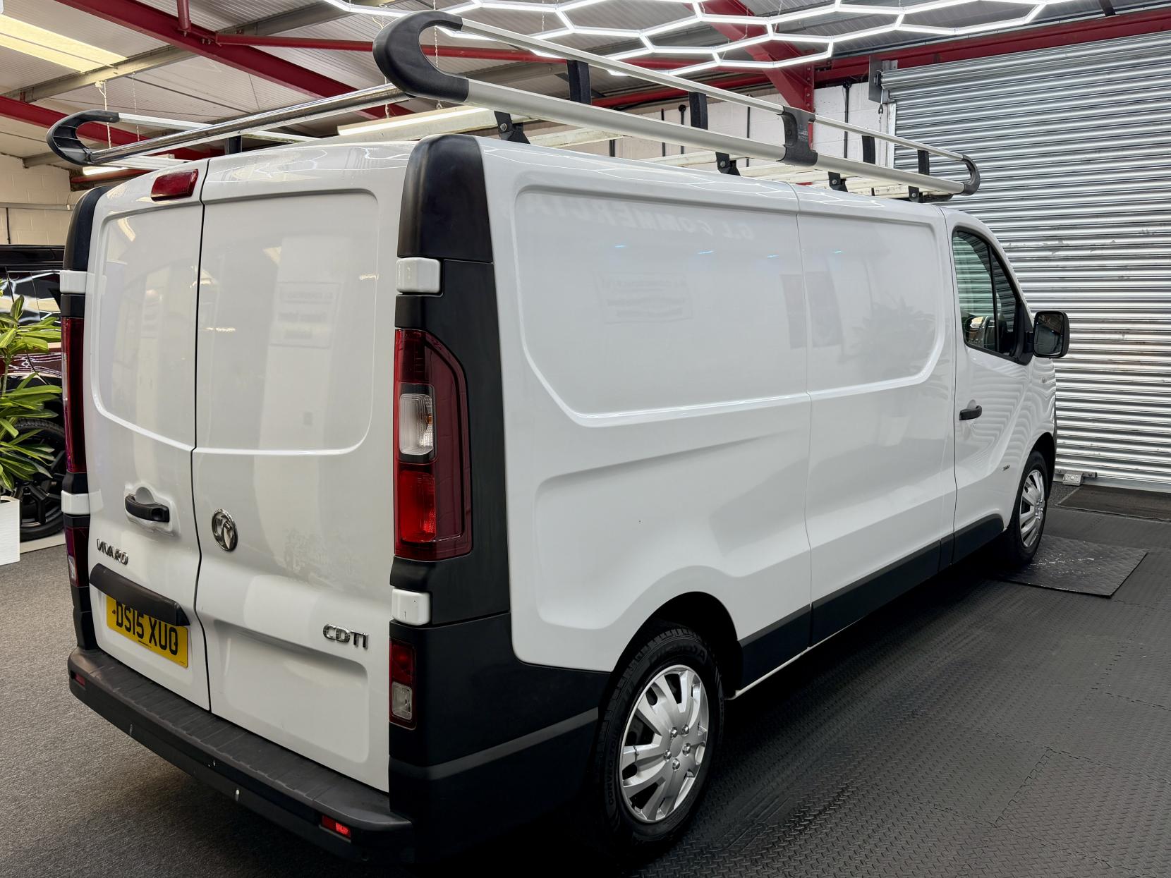 2015 Vauxhall Vivaro 1.6 CDTi 2900 Panel Van 5dr Diesel Manual L2 H1 Euro 5 (115 ps) - Thumbnail 4