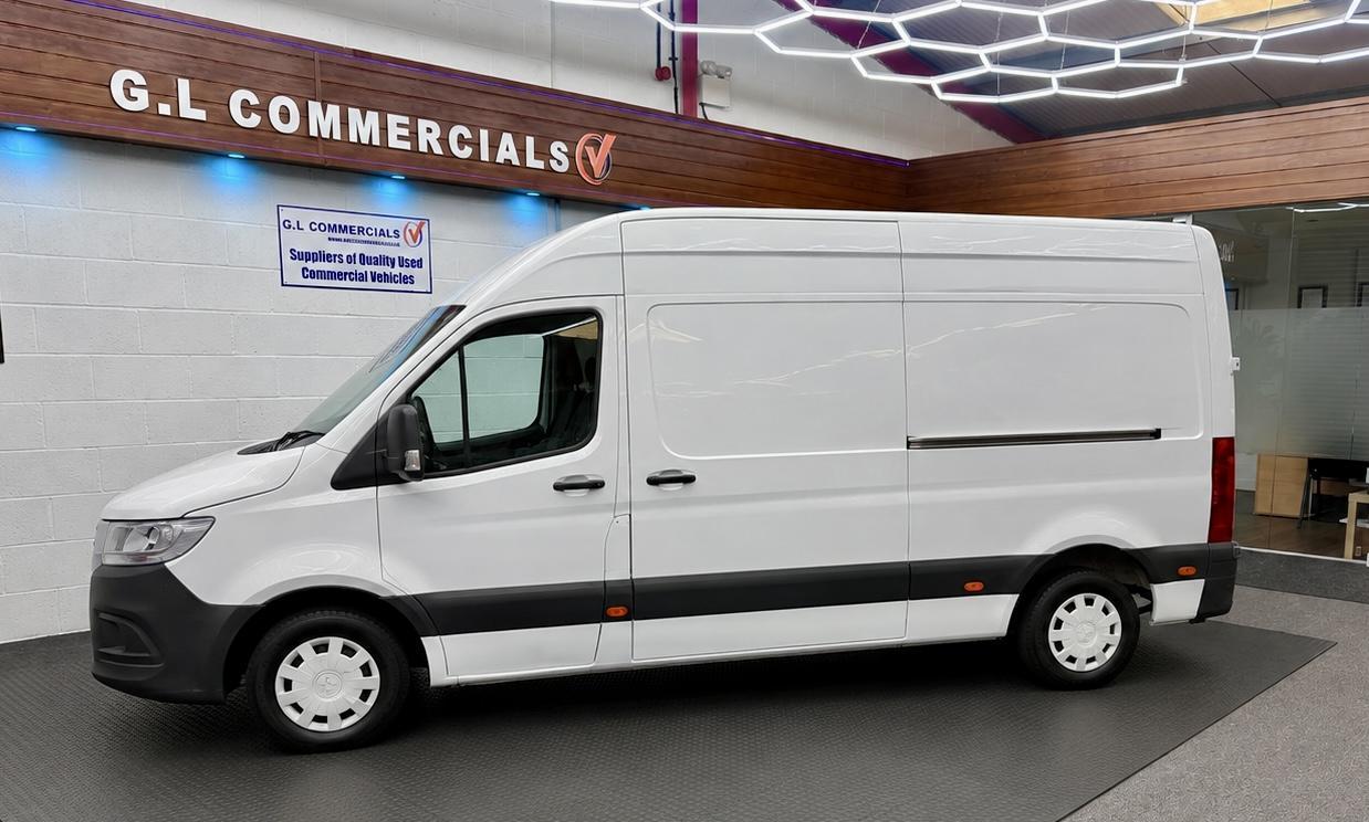 2023 Mercedes-Benz Sprinter 2.0 315 CDI Premium Panel Van 5dr Diesel G-Tronic FWD L2 H2 Euro 6 (s/s) (150 ps)
