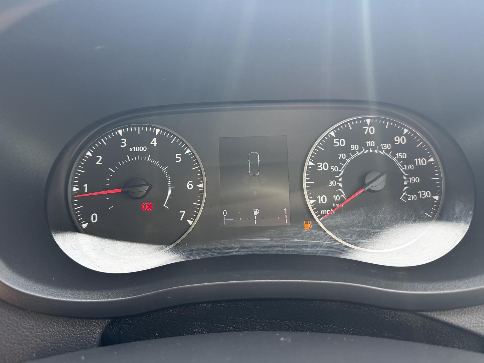 2023 Renault Master 2.3 dCi 35 Business+ Panel Van 4dr Diesel Manual FWD LWB Medium Roof Euro 6 (135 ps) - Thumbnail 14