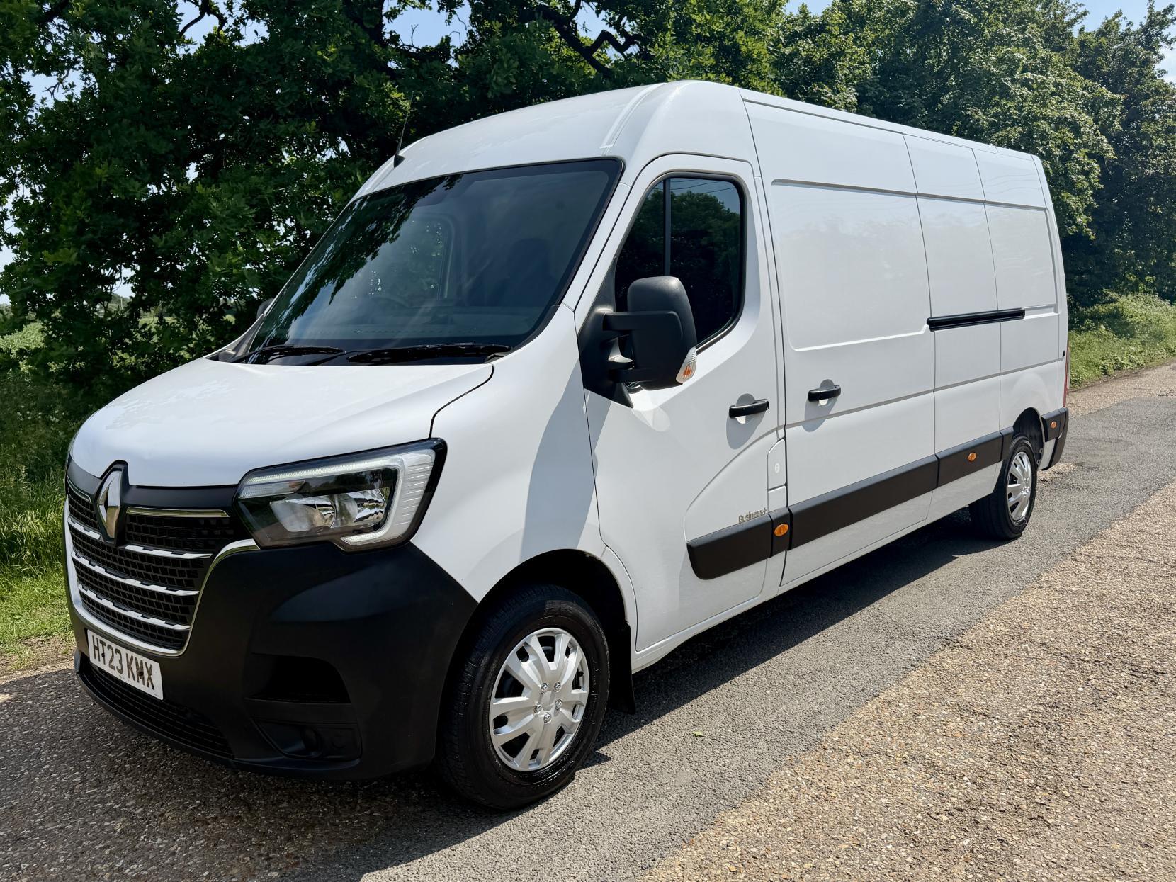 2023 Renault Master 2.3 dCi 35 Business+ Panel Van 4dr Diesel Manual FWD LWB Medium Roof Euro 6 (135 ps) - Image 1